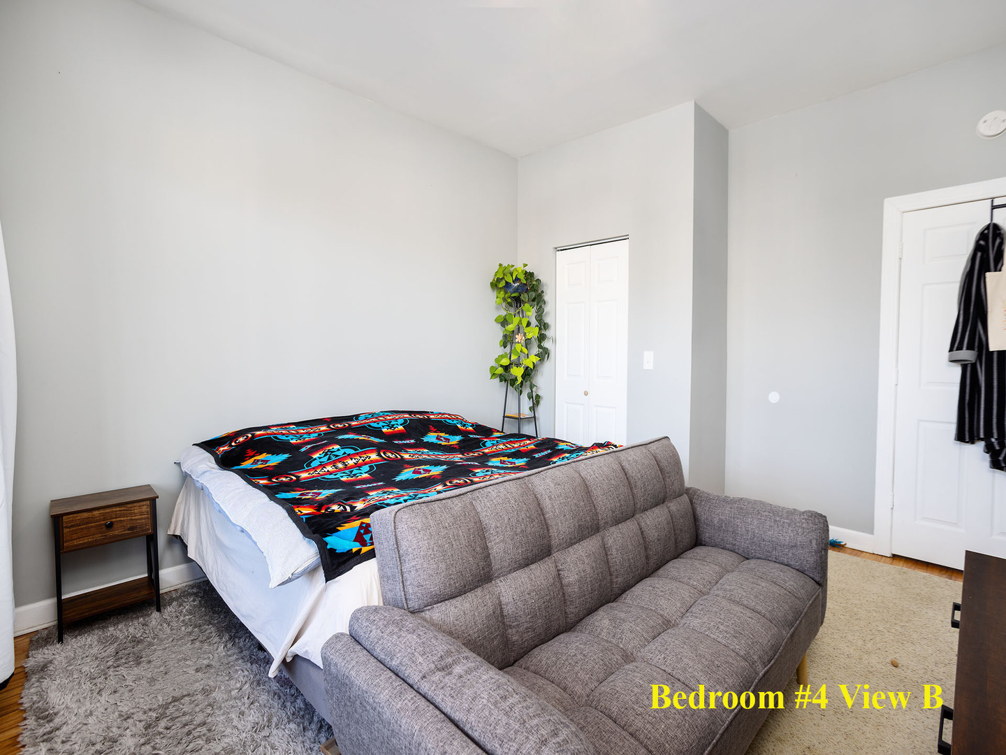 6111 S Eberhart Avenue, Chicago, IL 60637