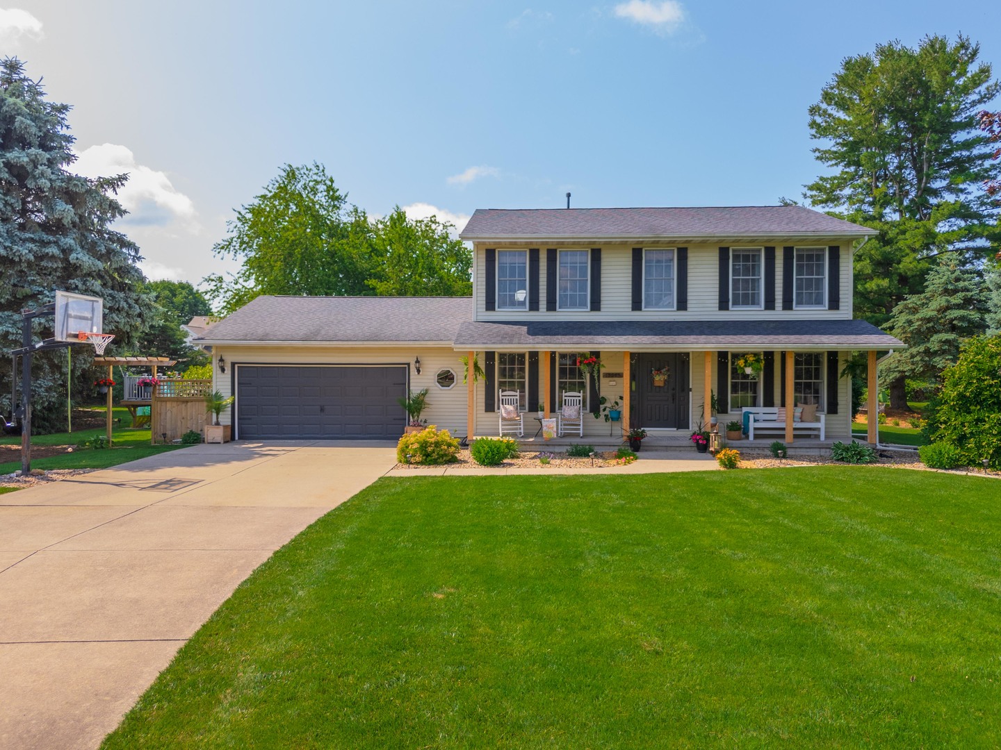 15945 Quail Hollow Court, Bloomington, IL 61705