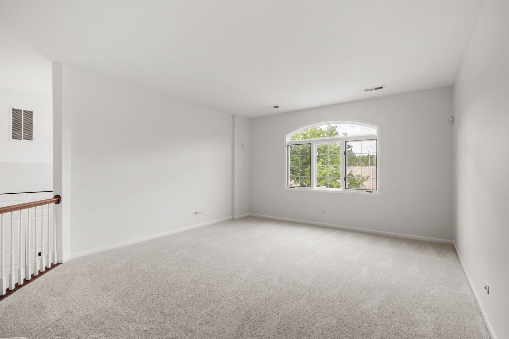 5303 COMMONWEALTH Avenue #5303, Western Springs, IL 60558