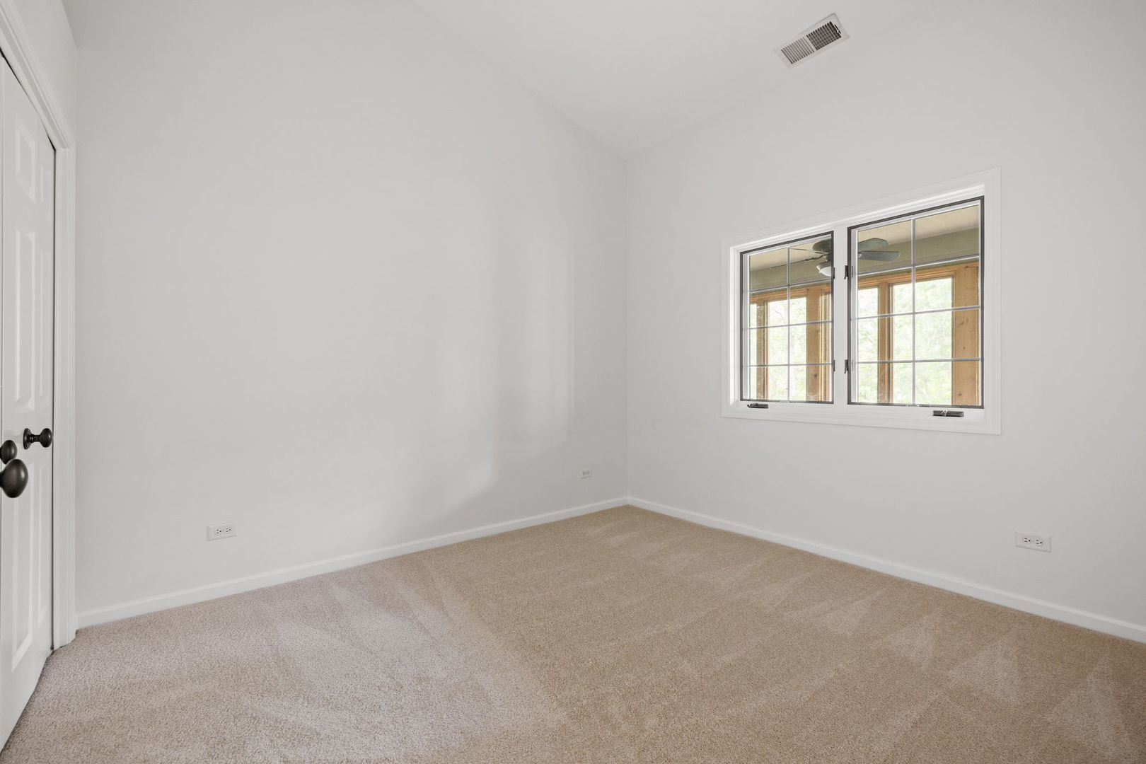 5303 COMMONWEALTH Avenue #5303, Western Springs, IL 60558
