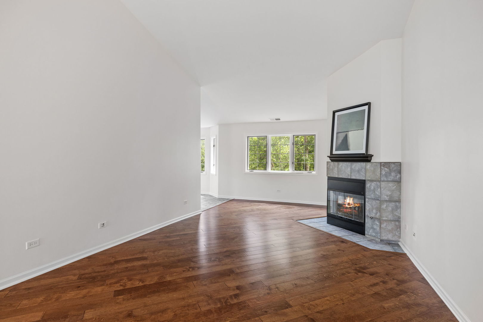 5303 COMMONWEALTH Avenue #5303, Western Springs, IL 60558