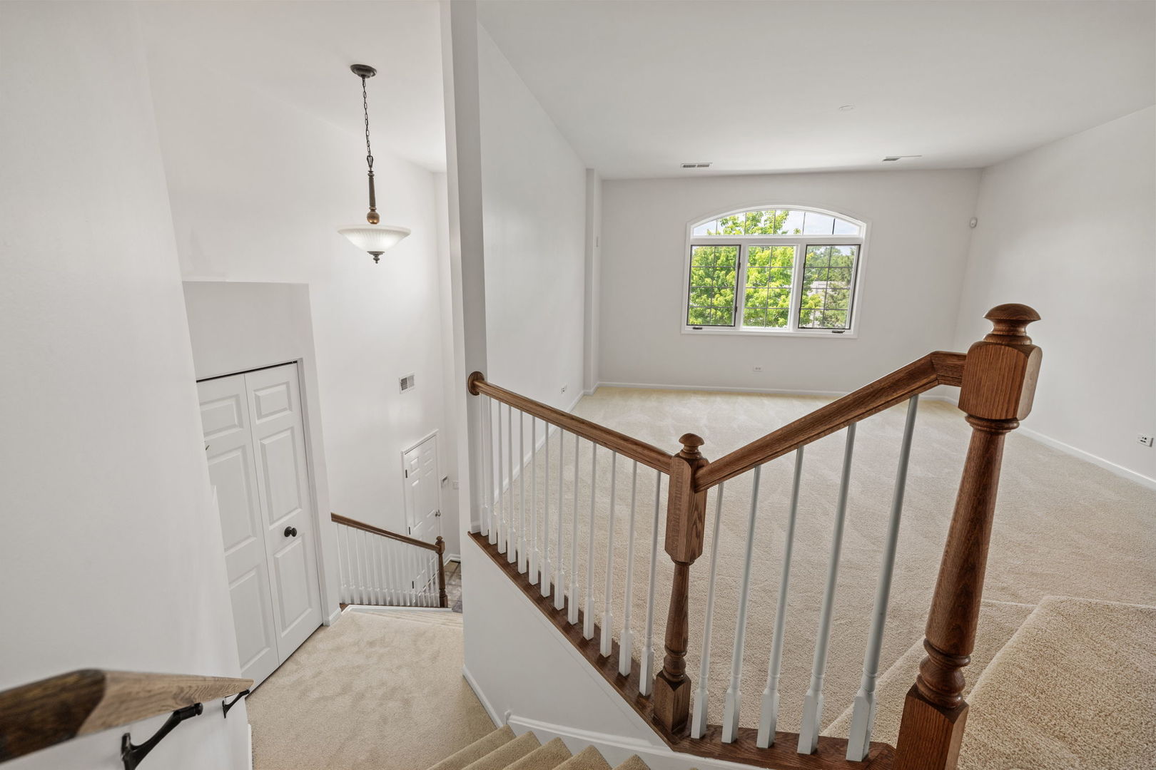 5303 COMMONWEALTH Avenue #5303, Western Springs, IL 60558