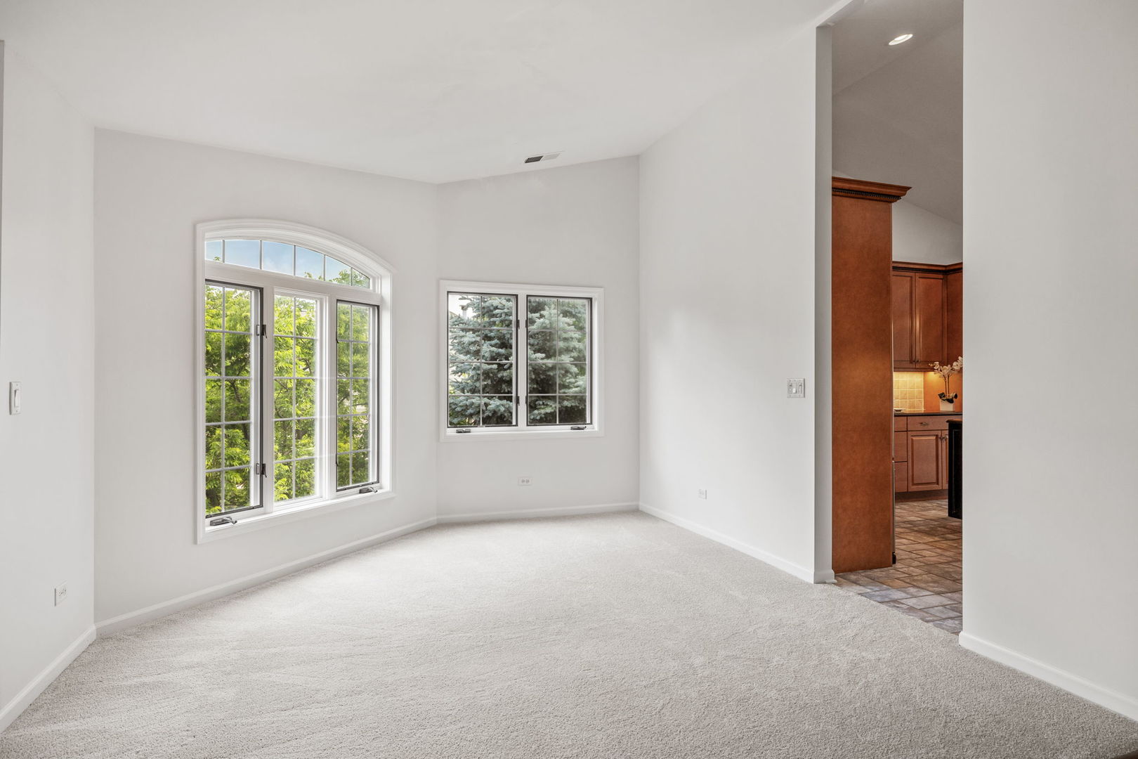 5303 COMMONWEALTH Avenue #5303, Western Springs, IL 60558