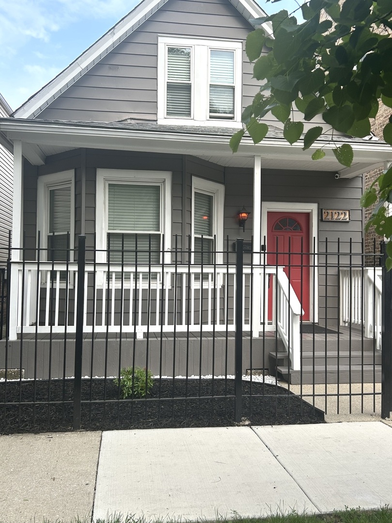 2122 N Lorel Avenue, Chicago, IL 60639