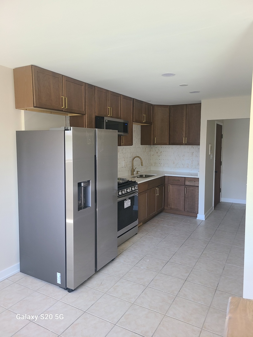 18550 Torrence Avenue #25, Lansing, IL 60438