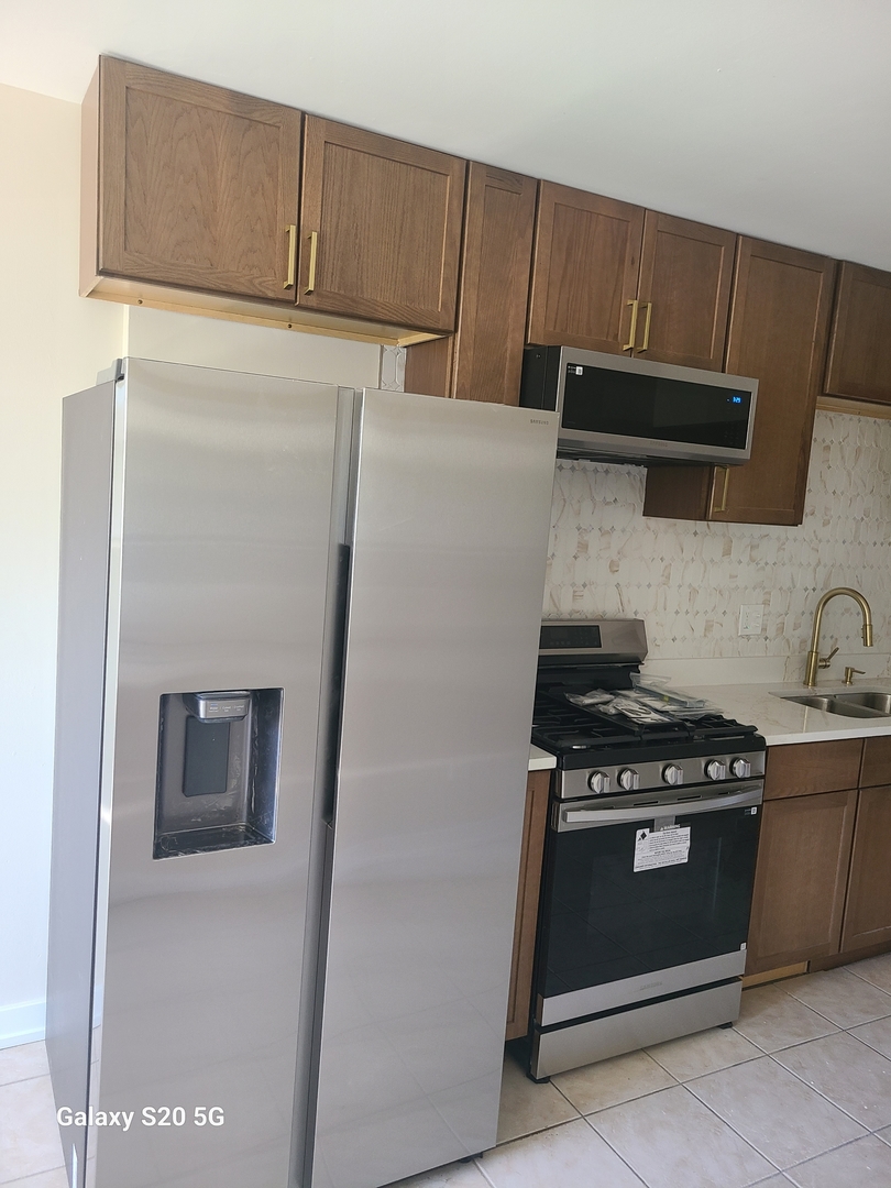 18550 Torrence Avenue #25, Lansing, IL 60438