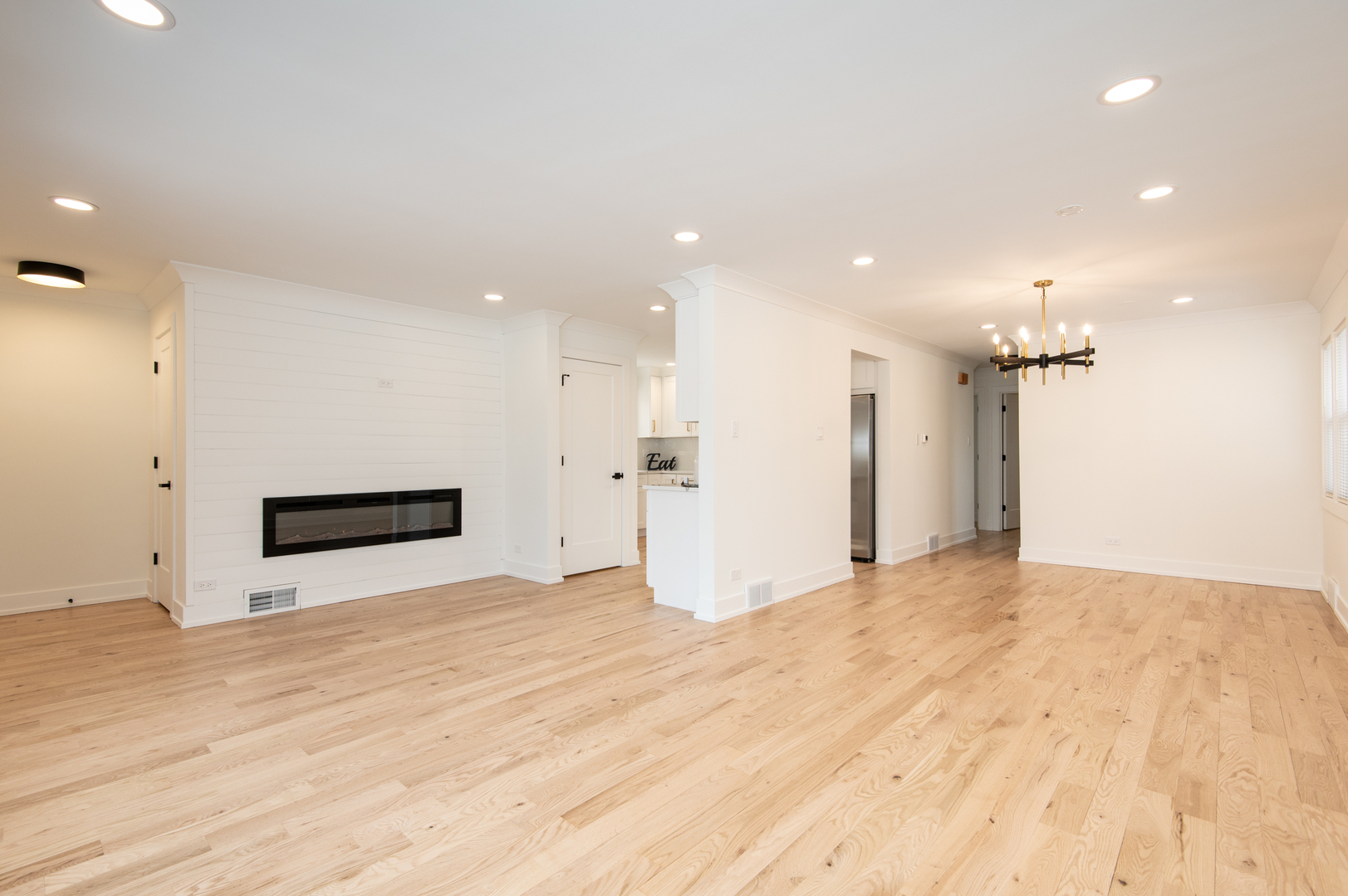 1234 Community Drive, La Grange Park, IL 60526