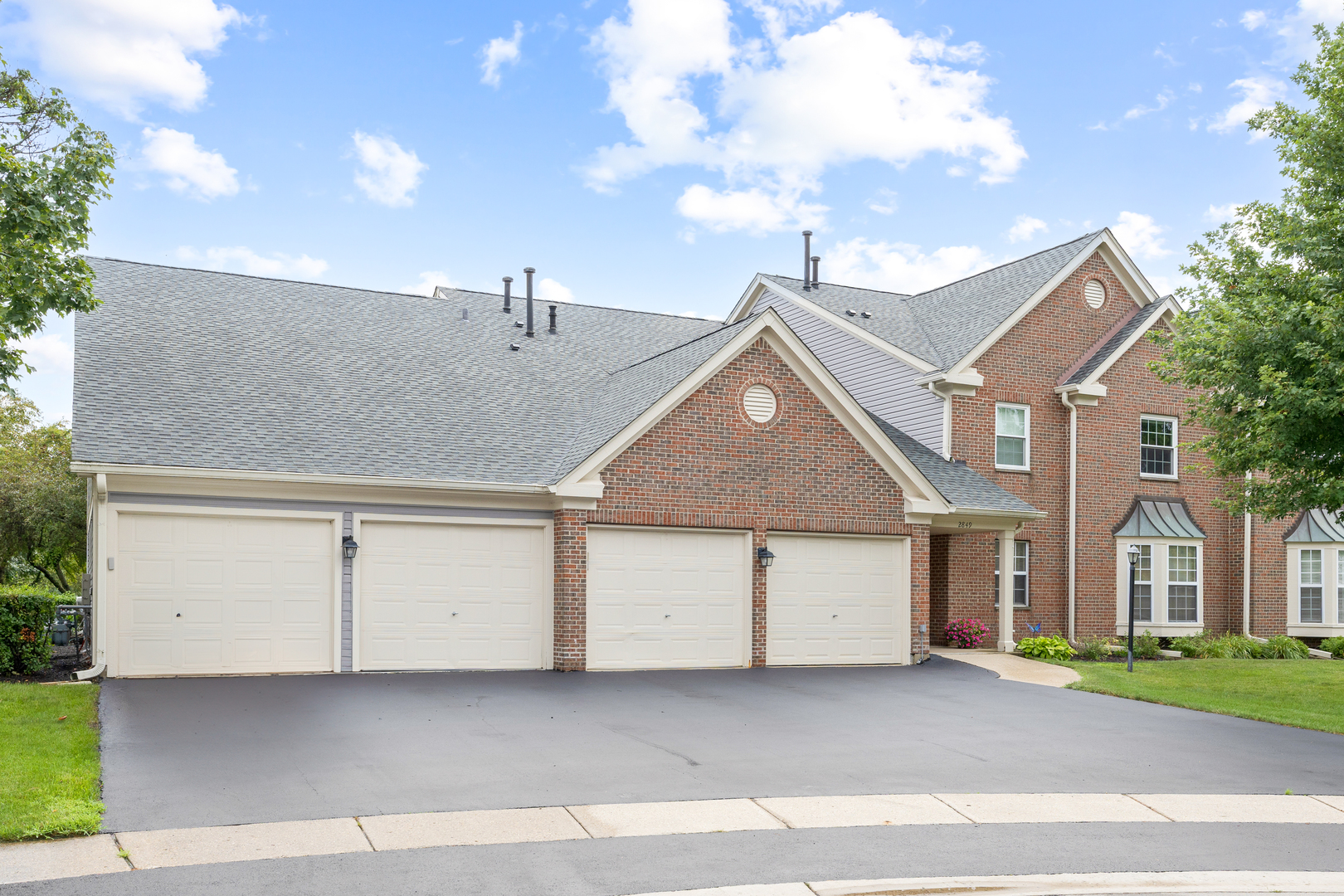 2849 Meadow Lane #B, Schaumburg, IL 60193