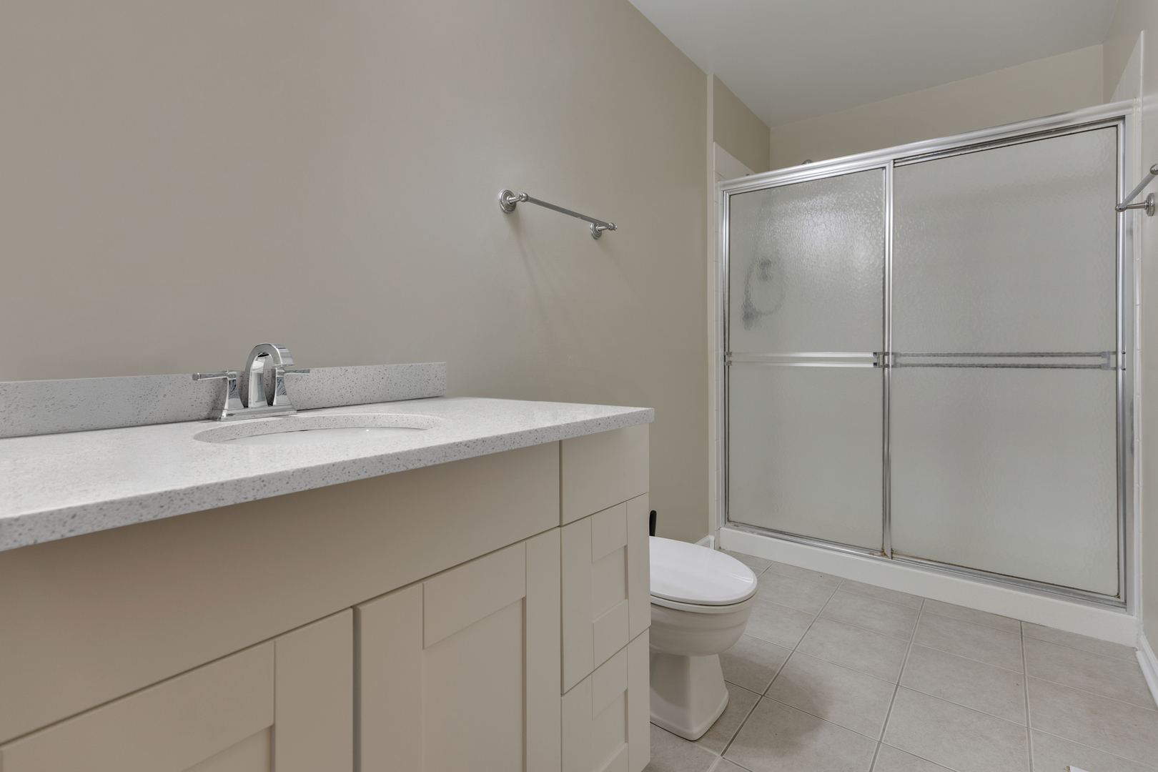 2849 Meadow Lane #B, Schaumburg, IL 60193