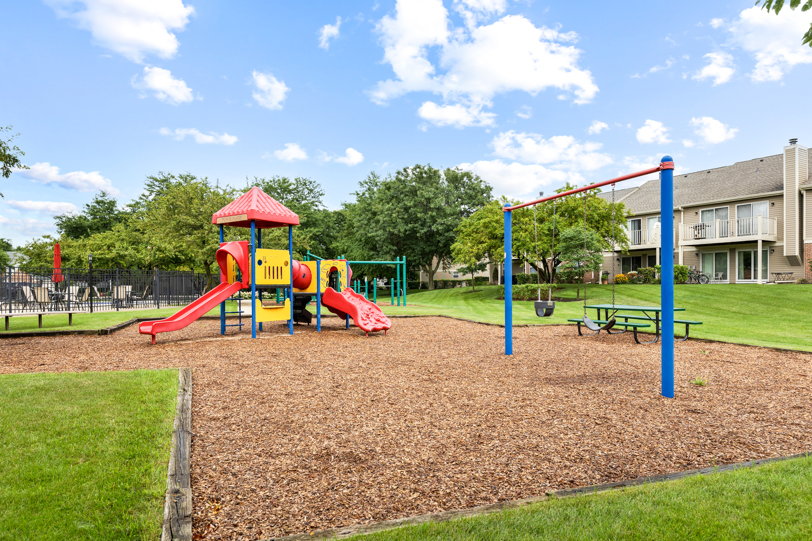 2849 Meadow Lane #B, Schaumburg, IL 60193