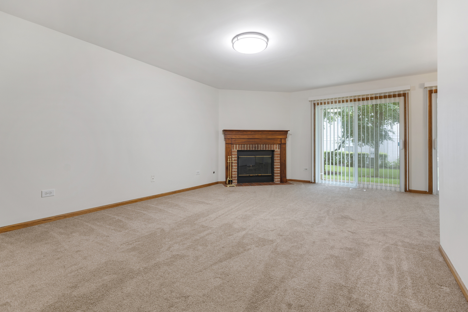 2849 Meadow Lane #B, Schaumburg, IL 60193