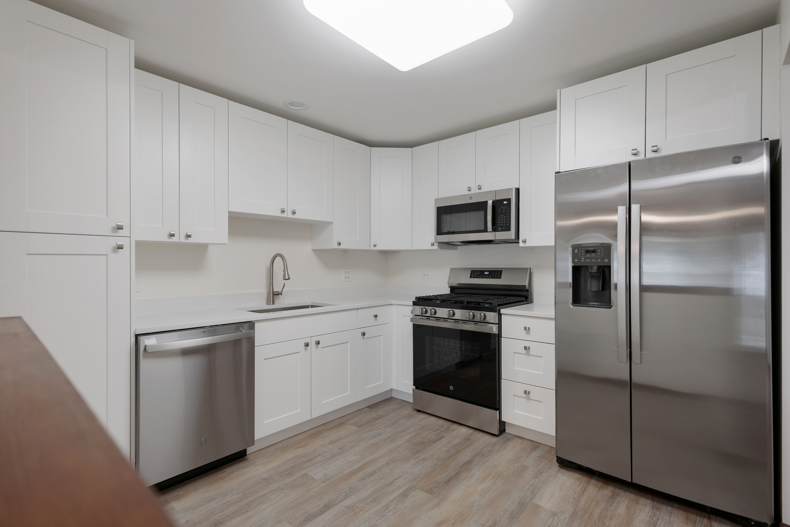 2849 Meadow Lane #B, Schaumburg, IL 60193