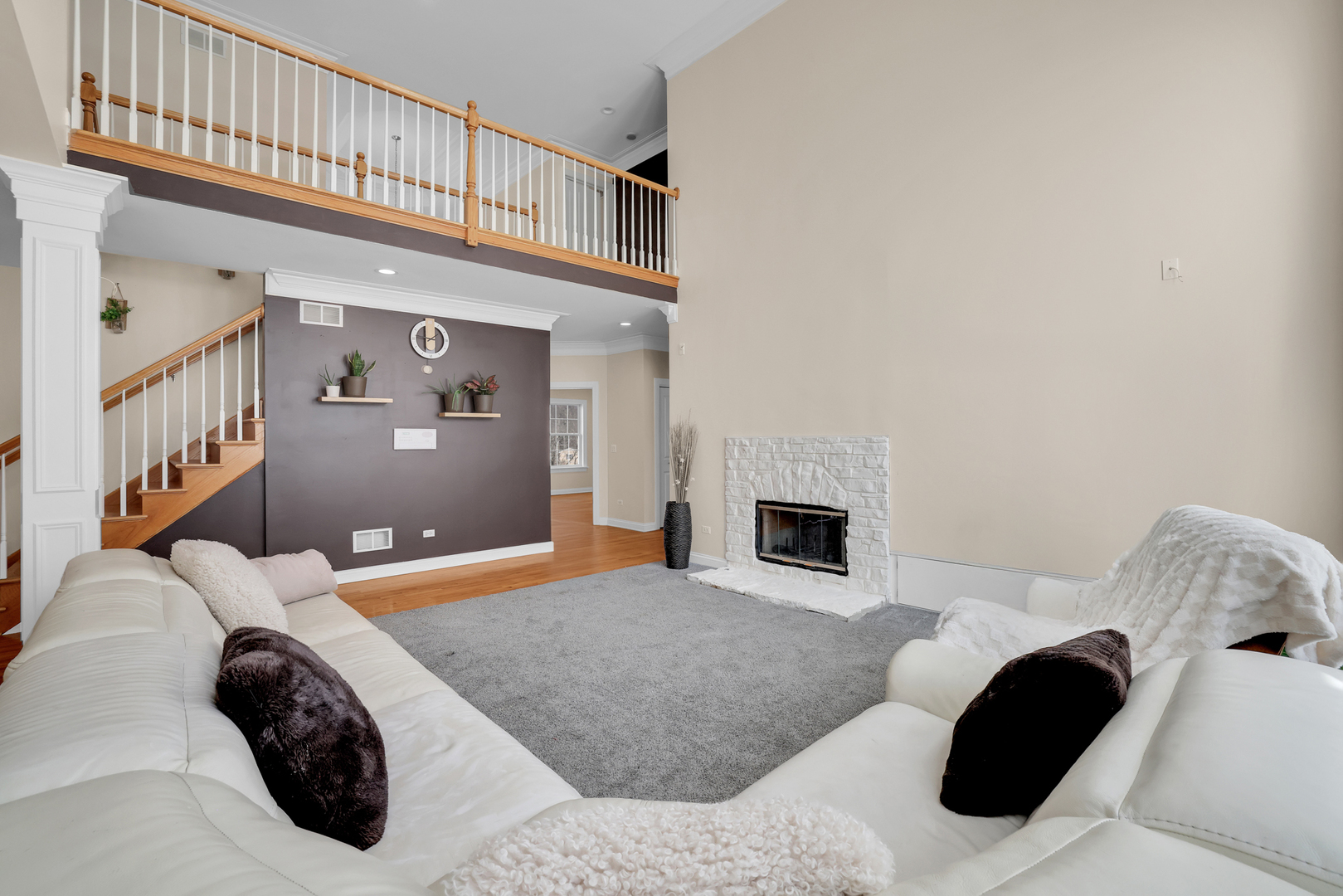 39W027 Dean Street, St. Charles, IL 60175