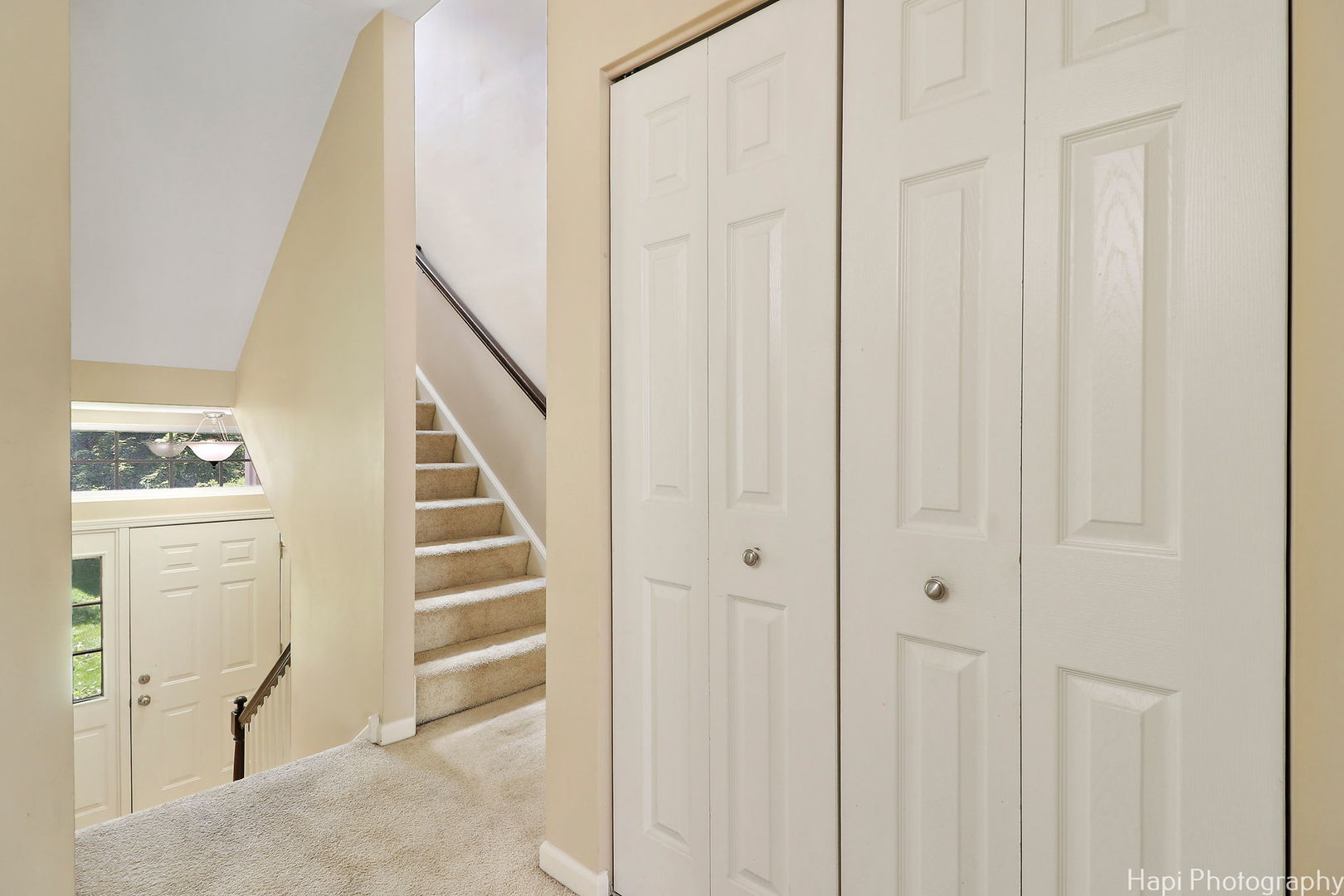 719 HANBURY Drive #719, Des Plaines, IL 60016