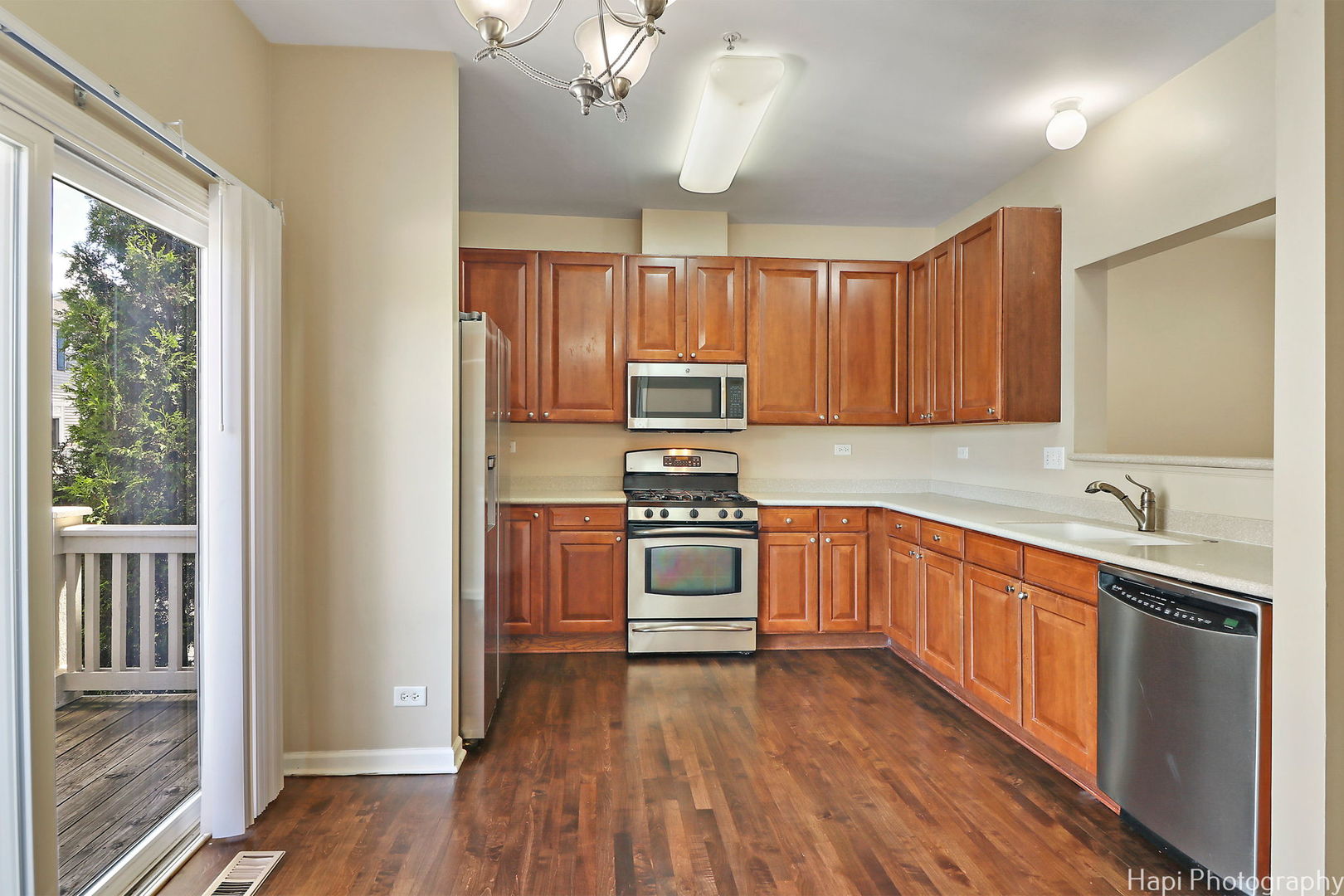 719 HANBURY Drive #719, Des Plaines, IL 60016