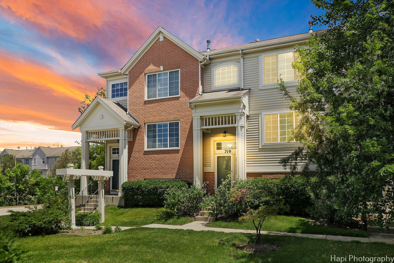 719 HANBURY Drive #719, Des Plaines, IL 60016