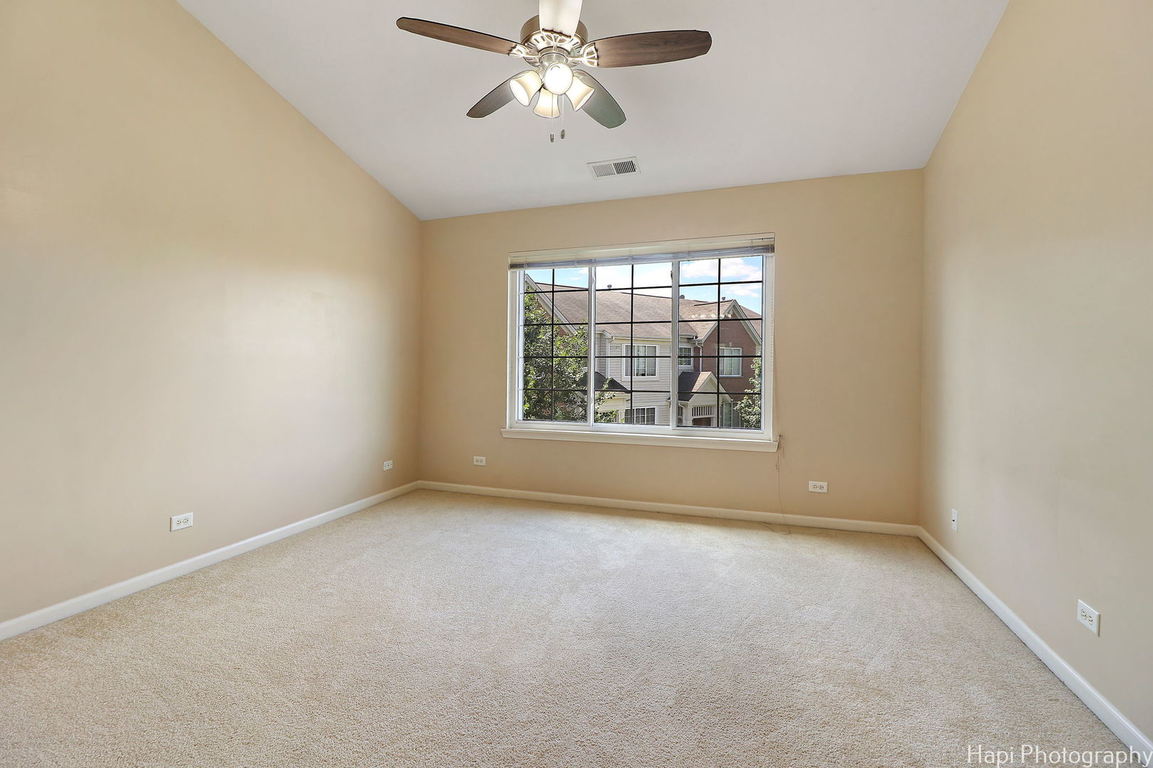 719 HANBURY Drive #719, Des Plaines, IL 60016