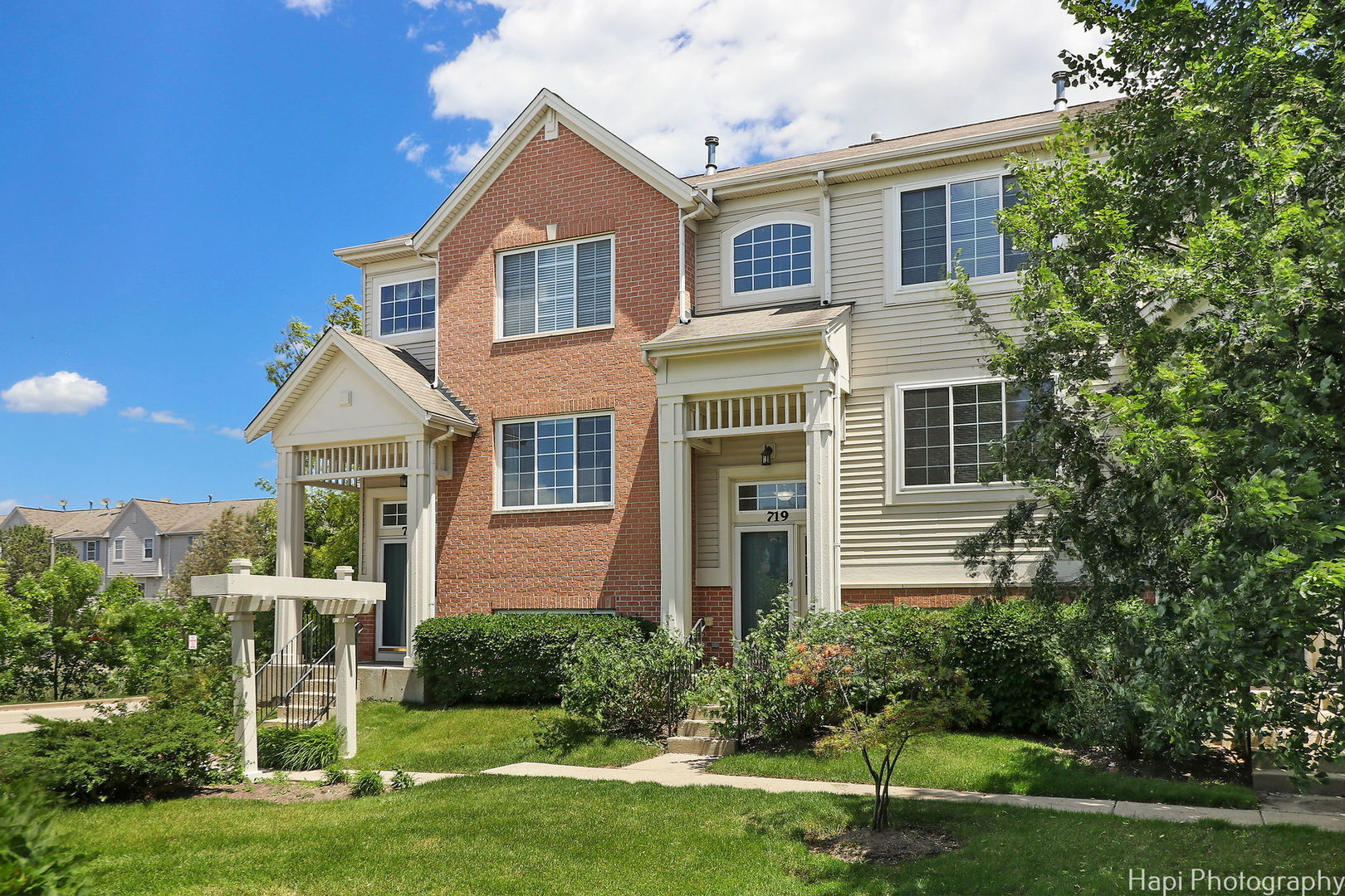719 HANBURY Drive #719, Des Plaines, IL 60016