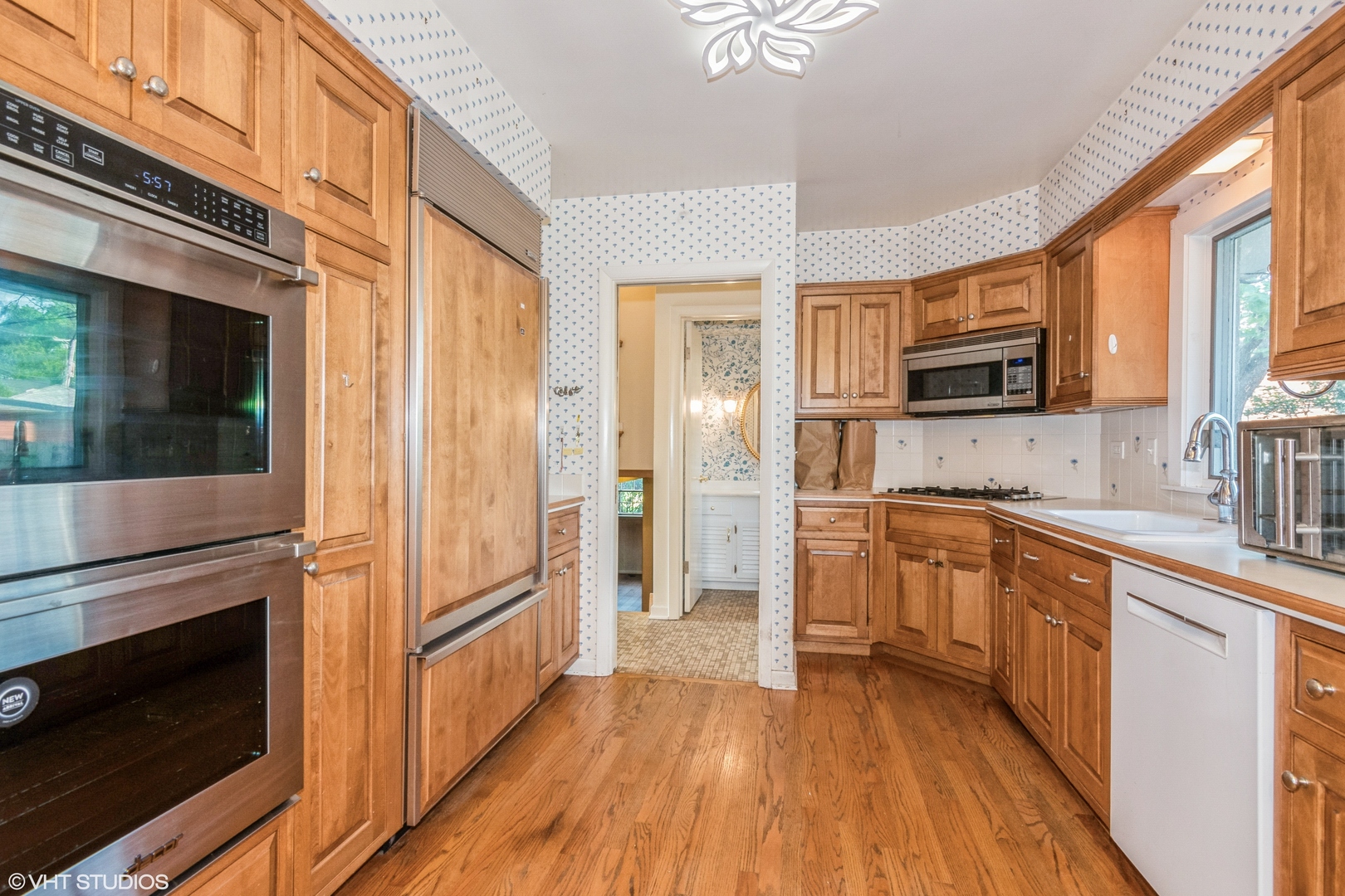 59 Norfolk Avenue, Clarendon Hills, IL 60514