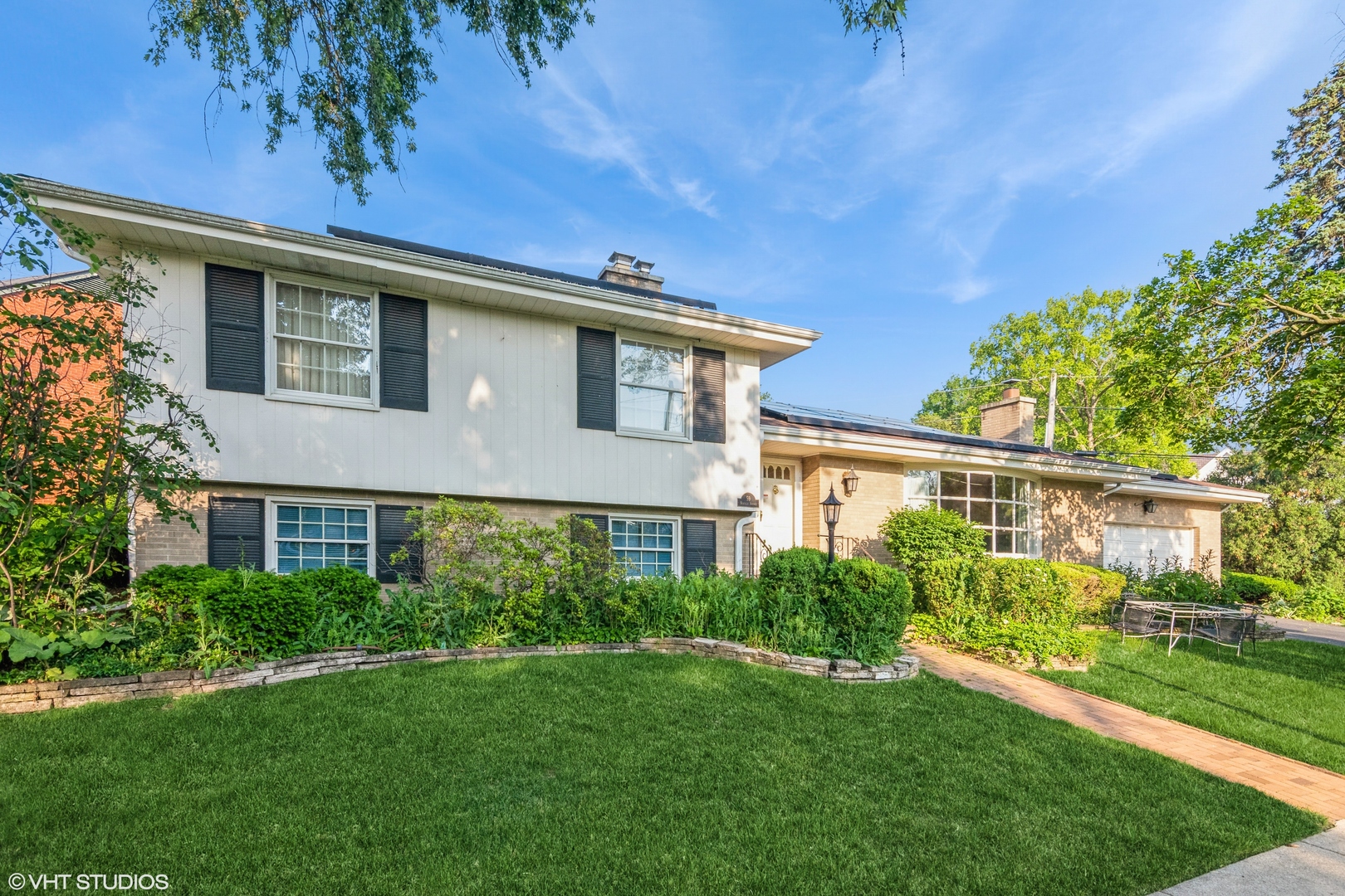 59 Norfolk Avenue, Clarendon Hills, IL 60514
