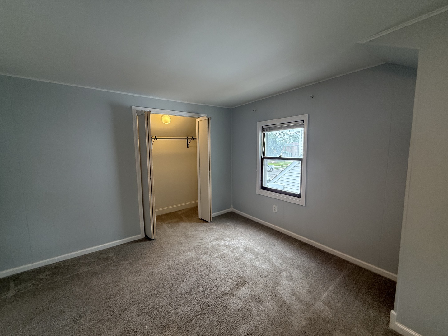 805 Norfolk Avenue, Westchester, IL 60154