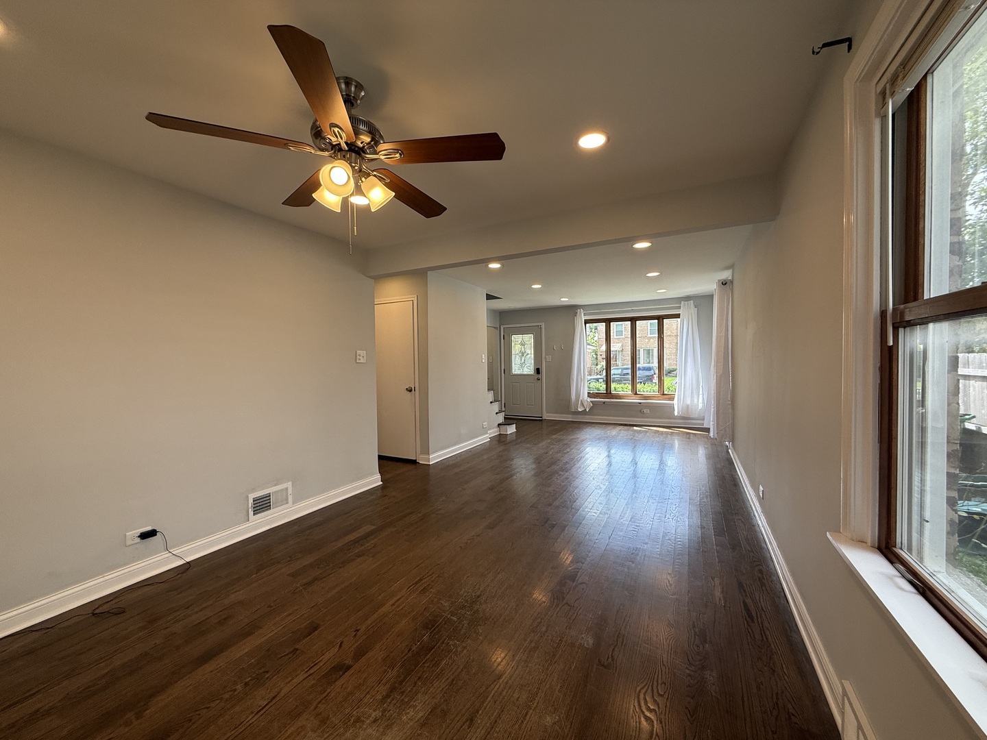 805 Norfolk Avenue, Westchester, IL 60154