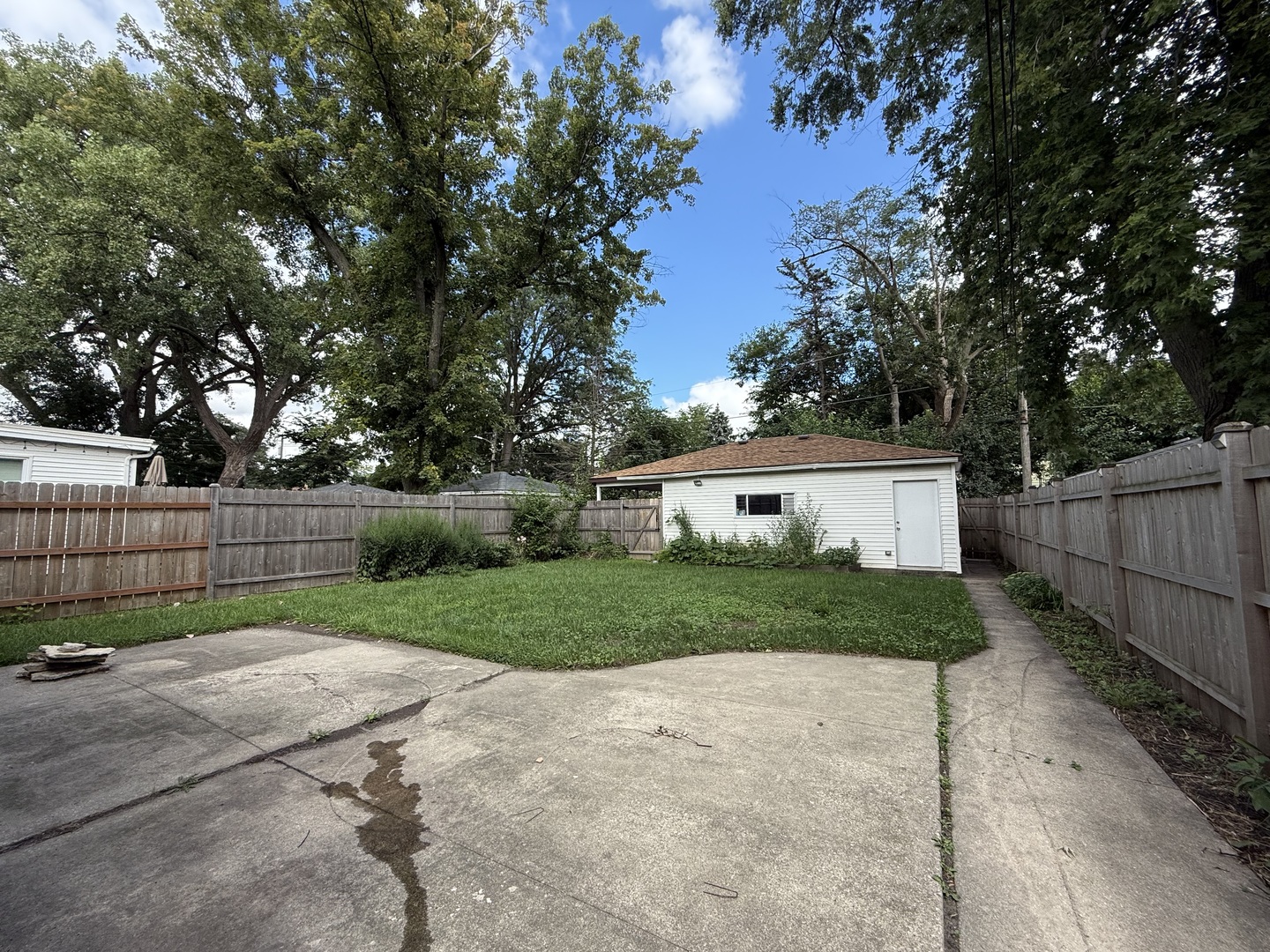805 Norfolk Avenue, Westchester, IL 60154