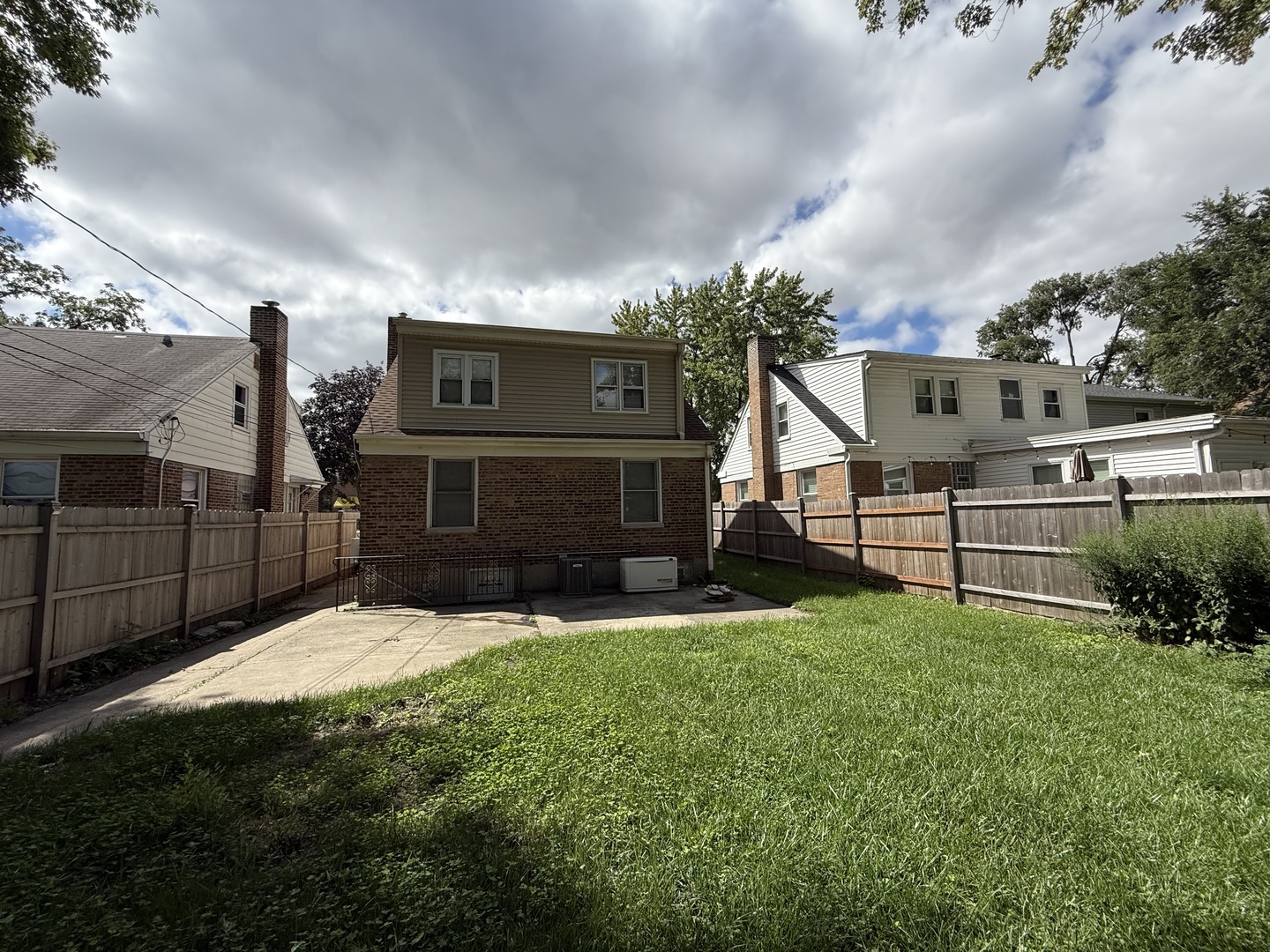 805 Norfolk Avenue, Westchester, IL 60154