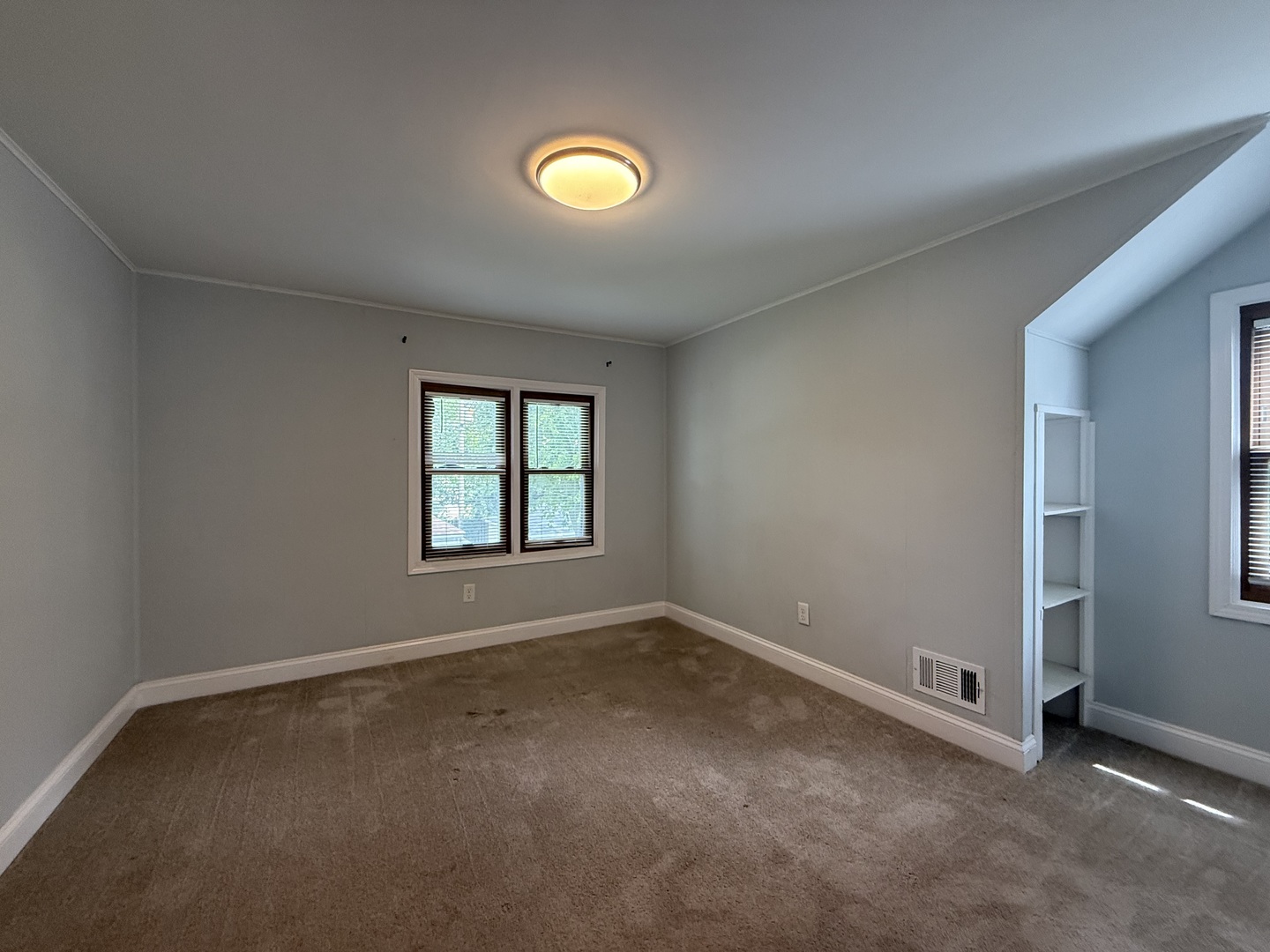 805 Norfolk Avenue, Westchester, IL 60154