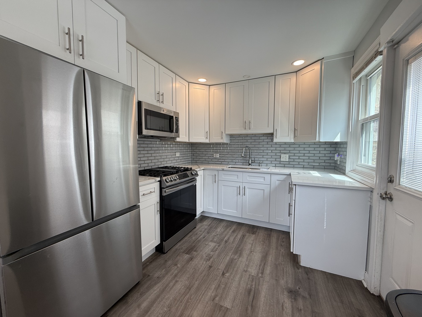 805 Norfolk Avenue, Westchester, IL 60154