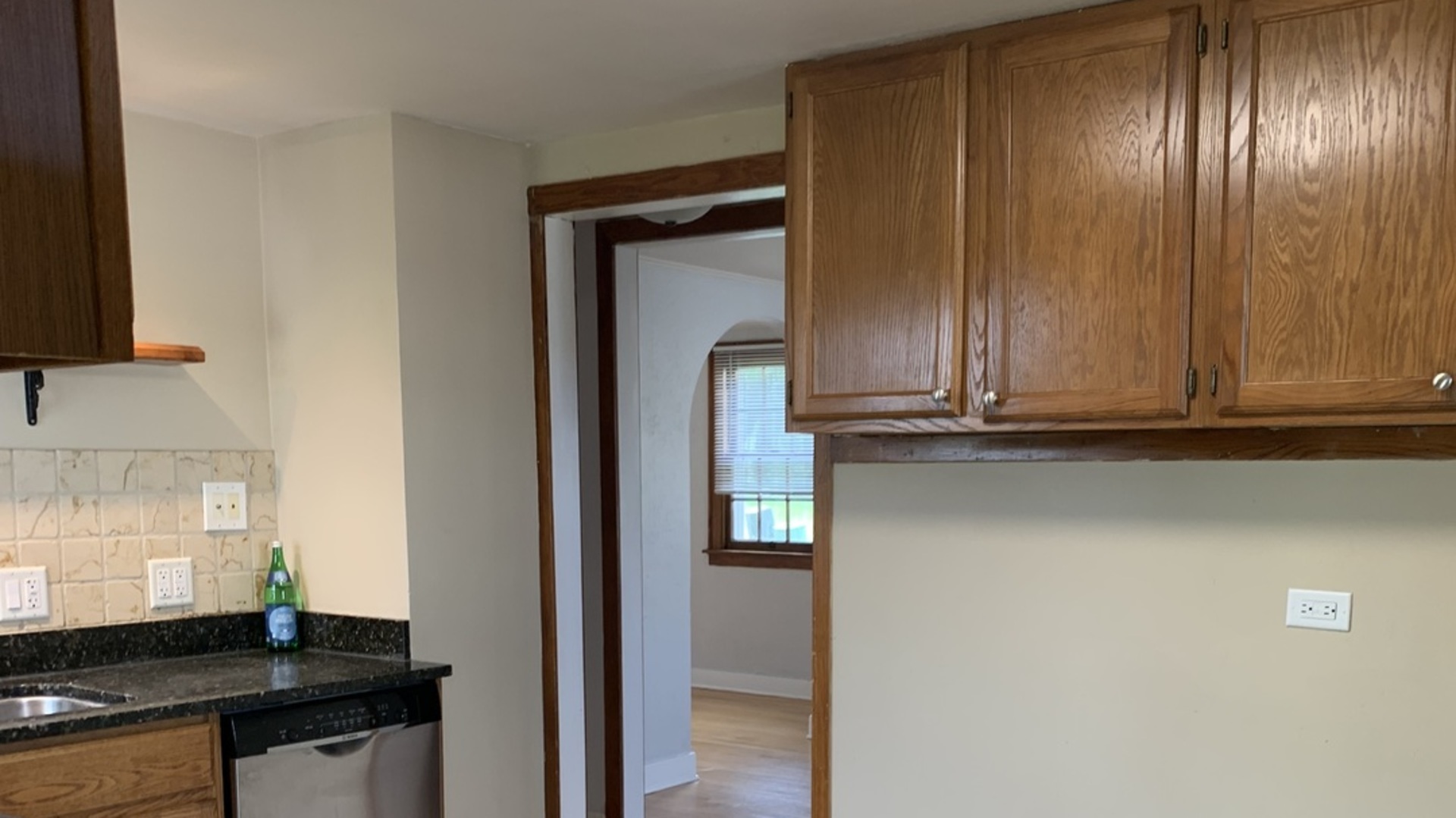 27568 N OWENS Road #B, Mundelein, IL 60060