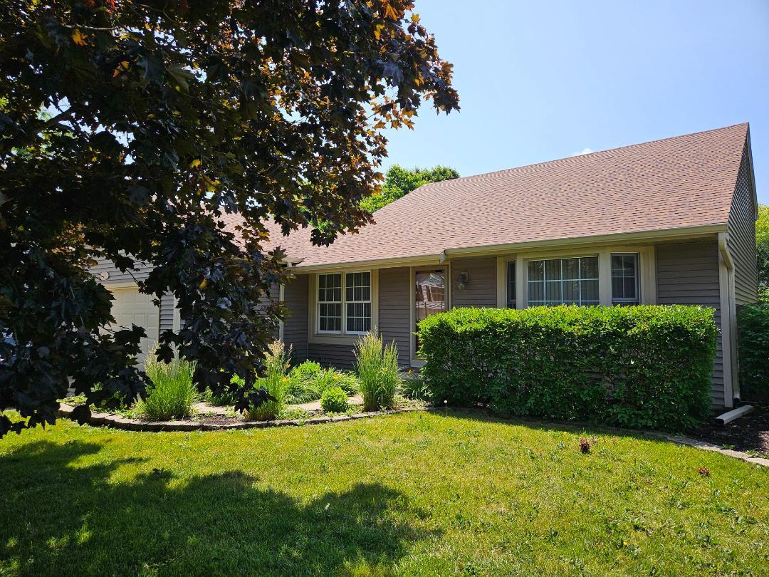 1043 Plum Tree Drive, Crystal Lake, IL 60014