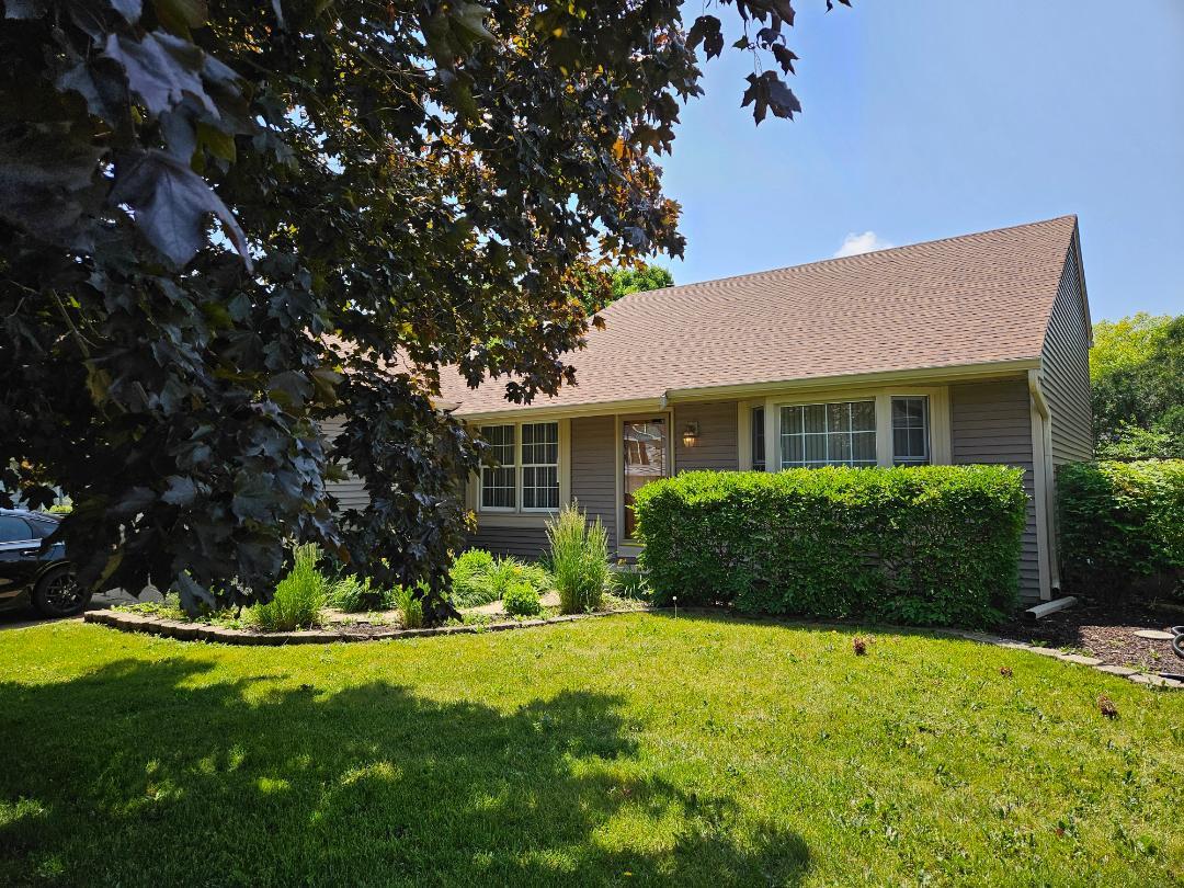 1043 Plum Tree Drive, Crystal Lake, IL 60014
