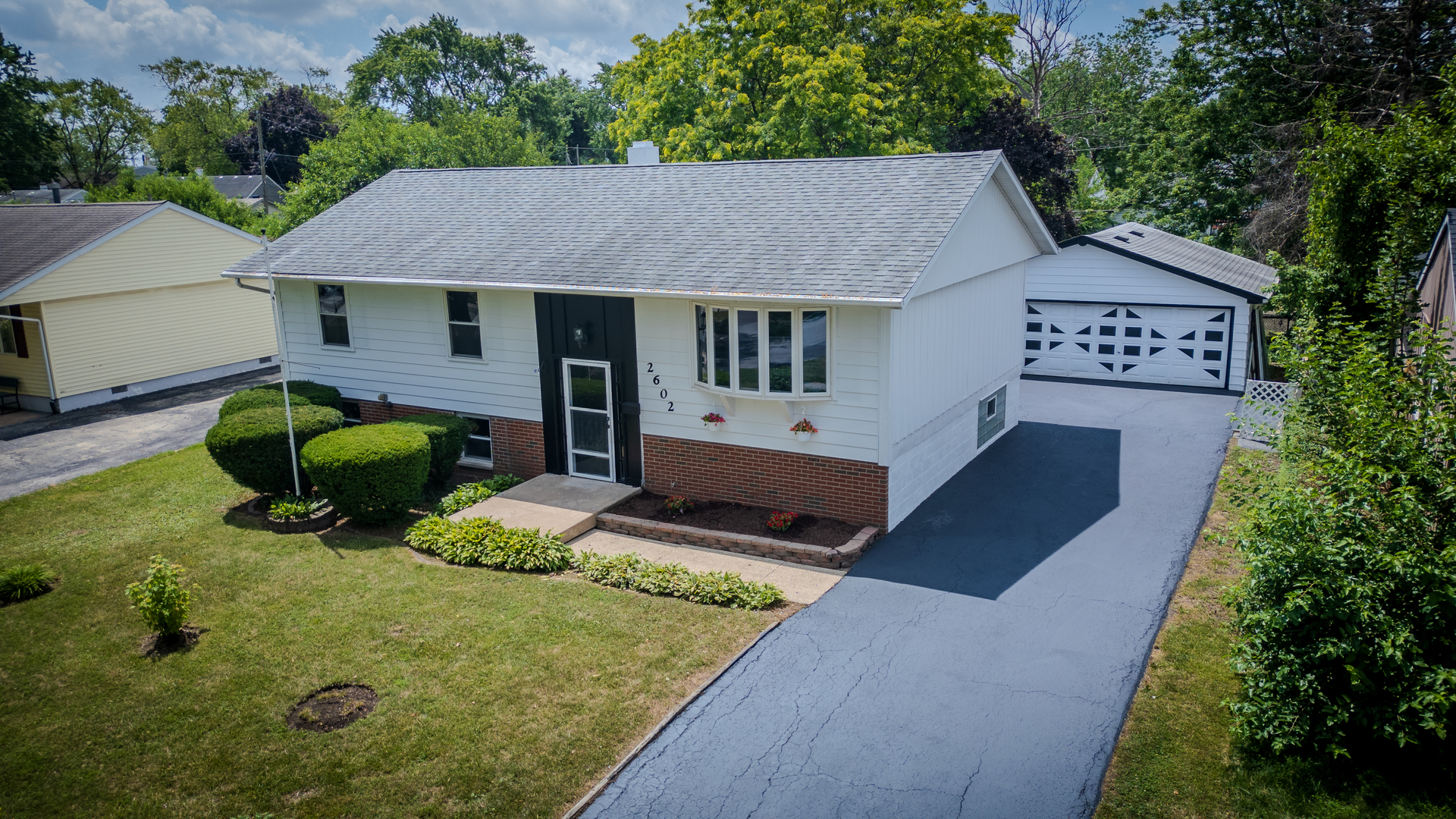 2602 Fairway Drive, Joliet, IL 60435