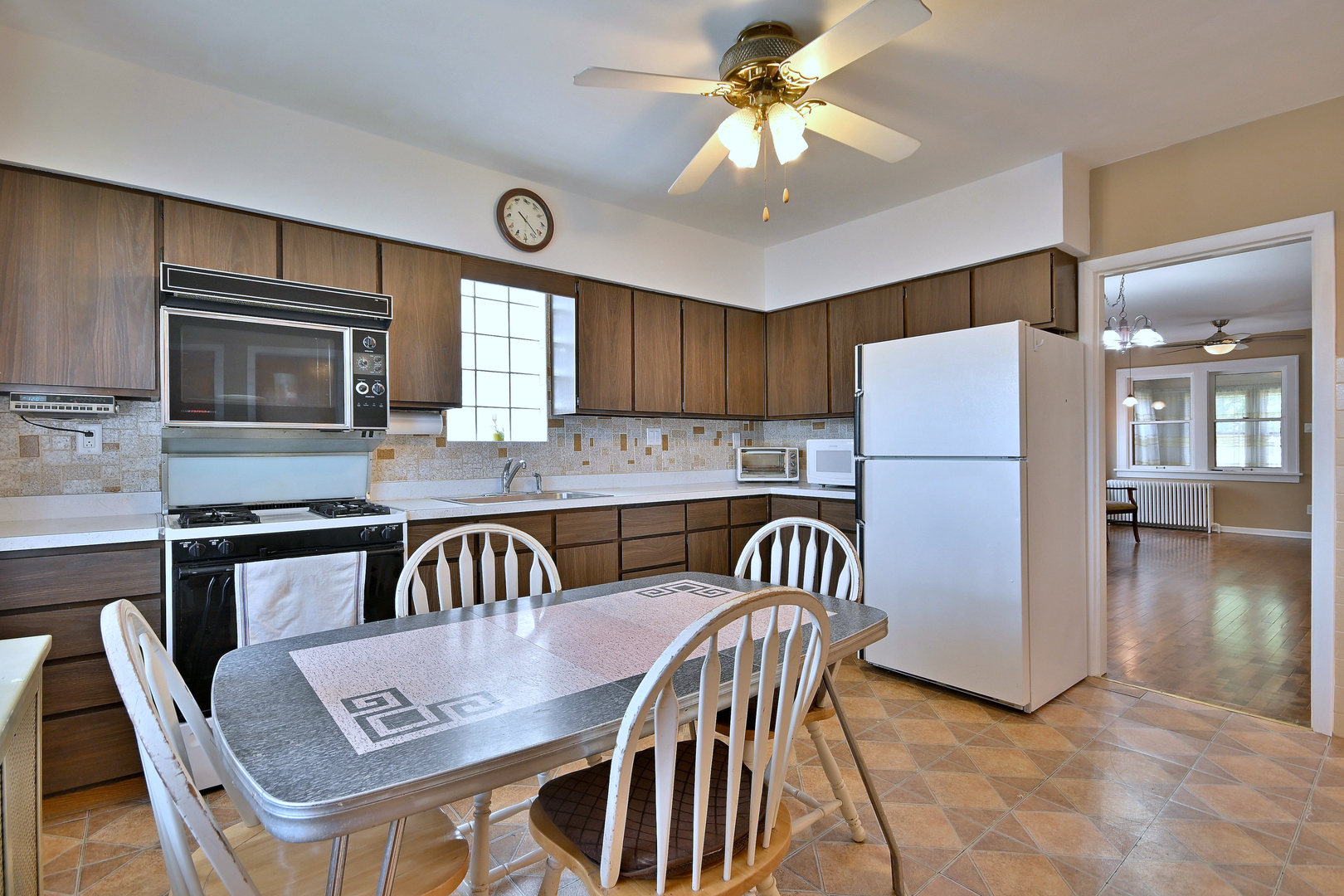 2561 Budd Street, River Grove, IL 60171
