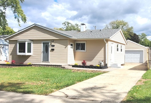 329 FLETCHER Drive, Wheeling, IL 60090