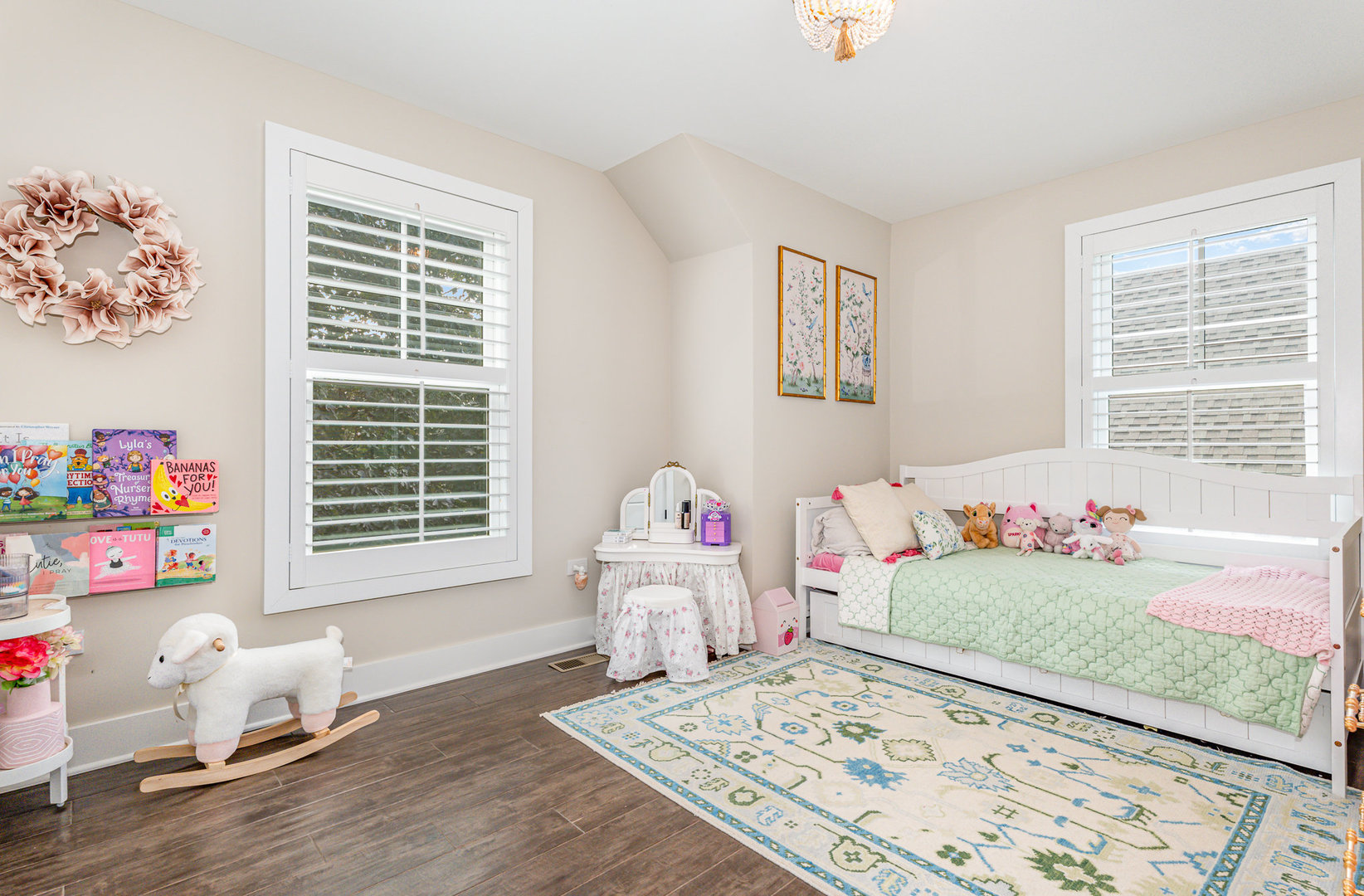 26 S Chestnut Avenue, Arlington Heights, IL 60005