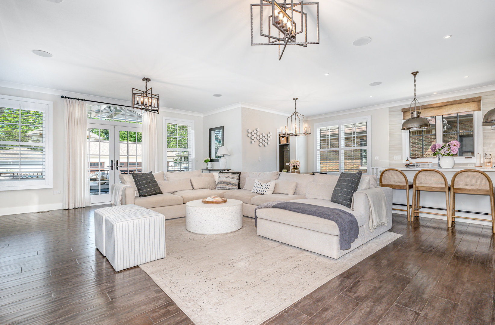 26 S Chestnut Avenue, Arlington Heights, IL 60005