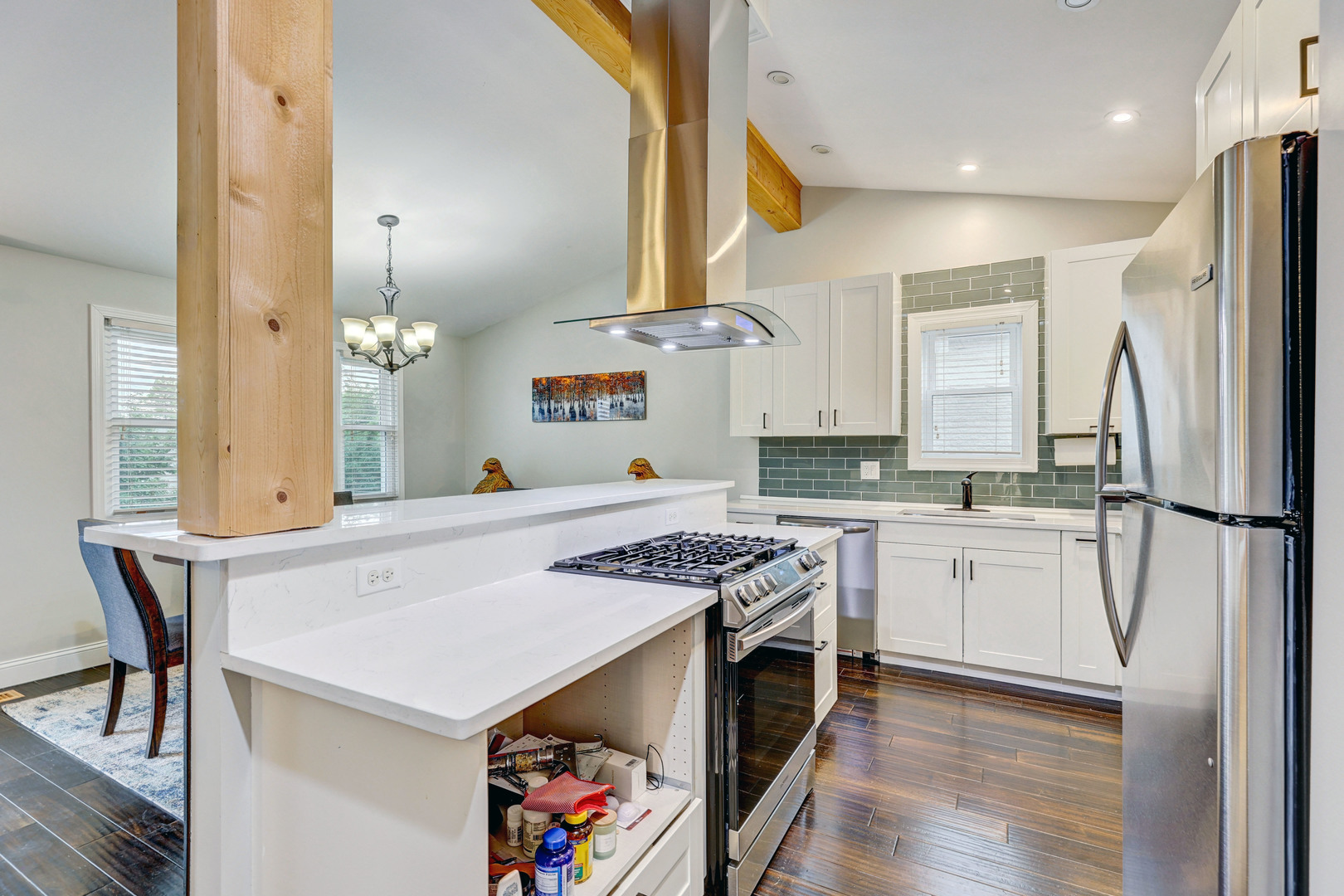 9810 N Lauren Lane, Niles, IL 60714
