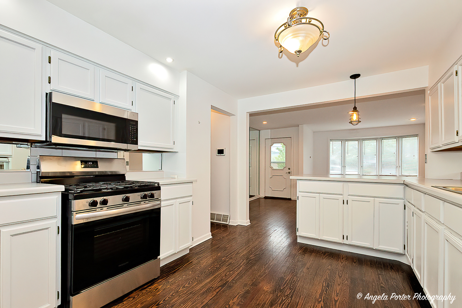 33978 N Lake Road, Grayslake, IL 60030