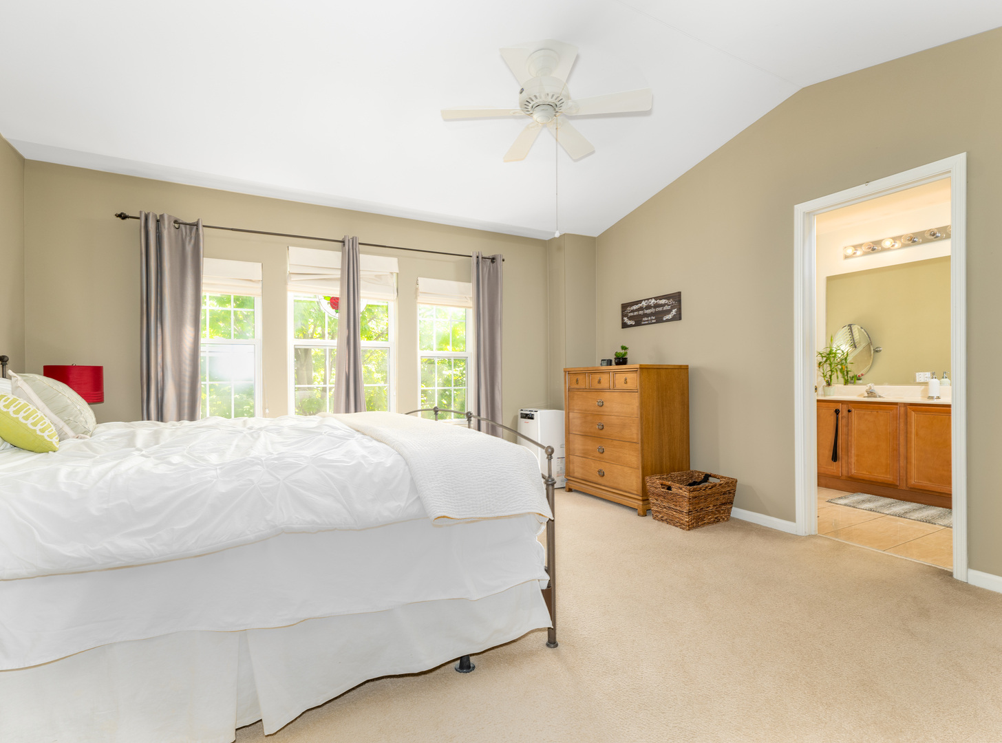 0S082 Lee Court, Winfield, IL 60190