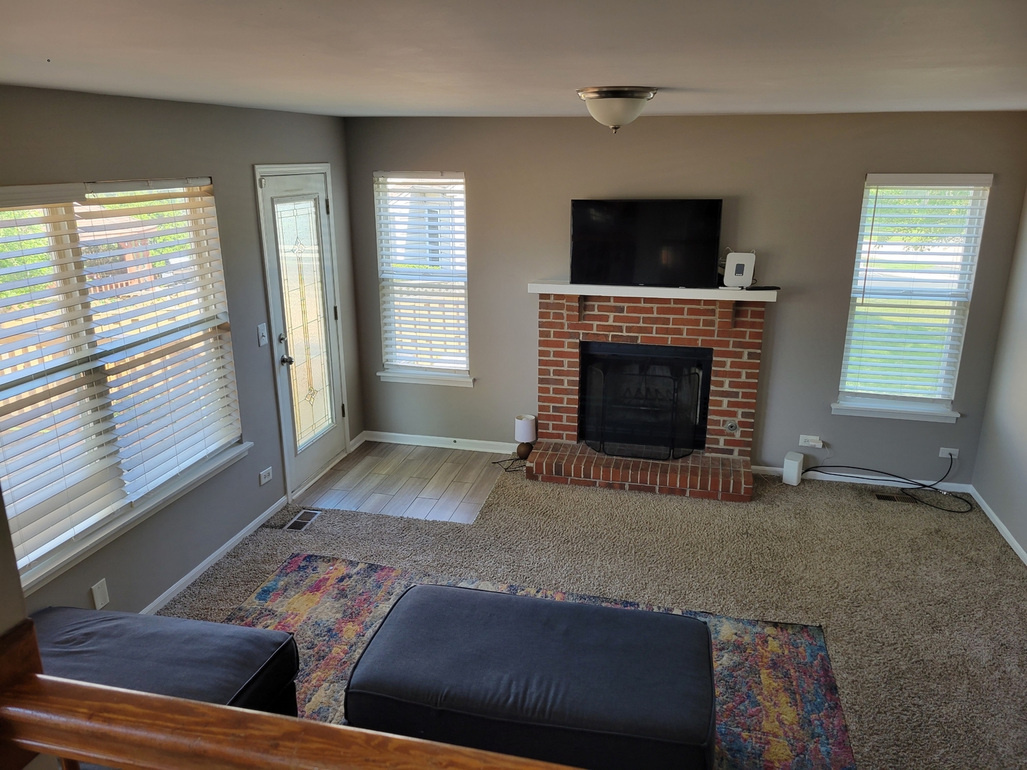 21 E Dahlia Lane, Round Lake Beach, IL 60073