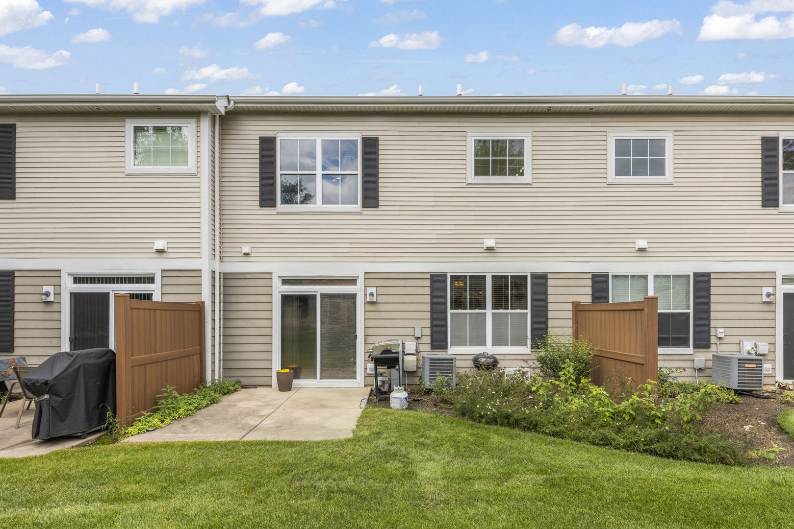 415 Victoria Lane, Elgin, IL 60124