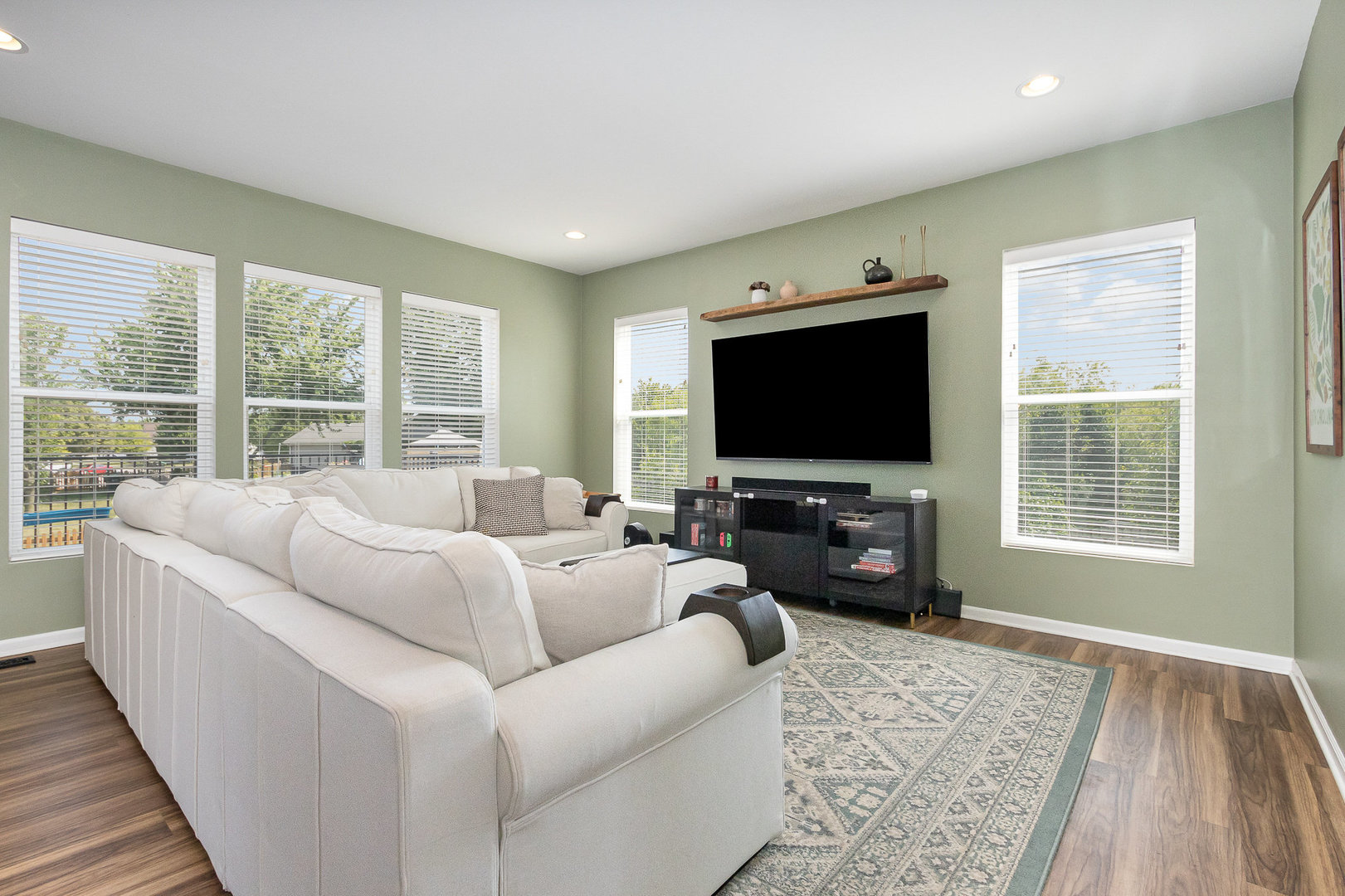 26550 W Old Stage Lane, Channahon, IL 60410