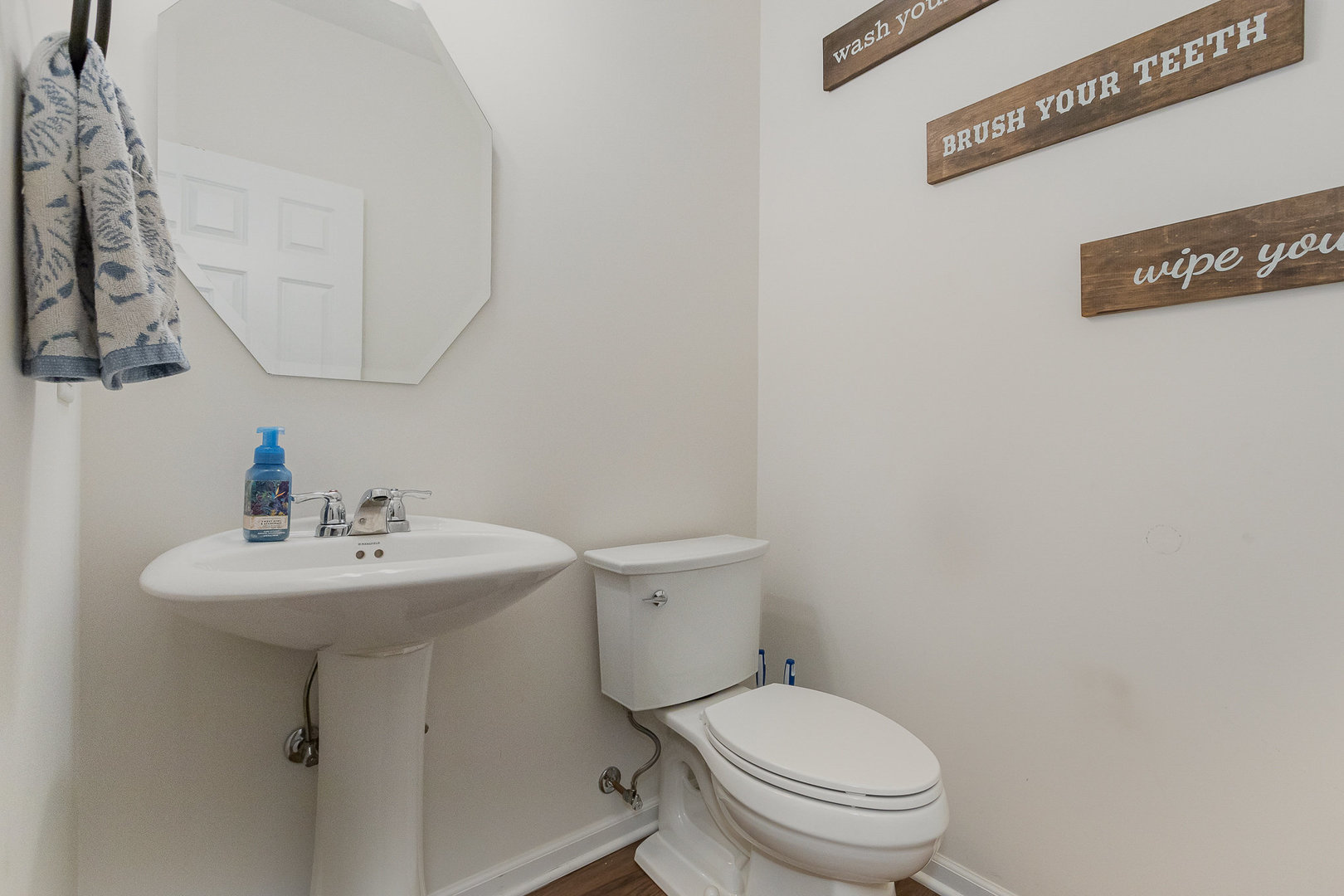 26550 W Old Stage Lane, Channahon, IL 60410