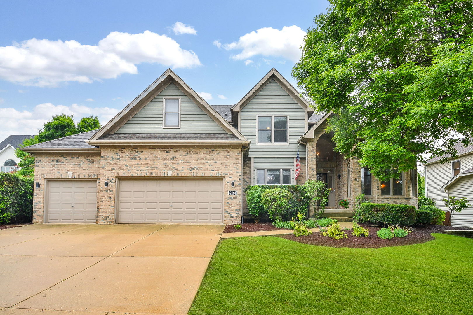 2161 Brookwood Drive, South Elgin, IL 60177