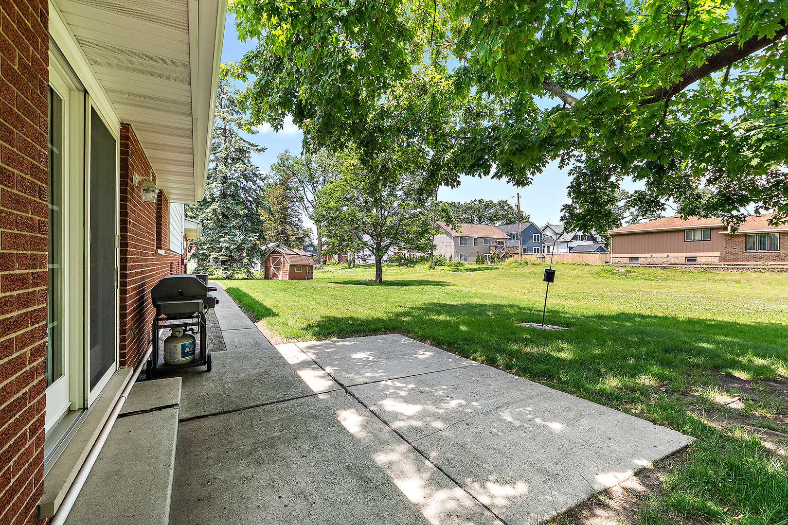 8930 W 76th Place, Justice, IL 60458
