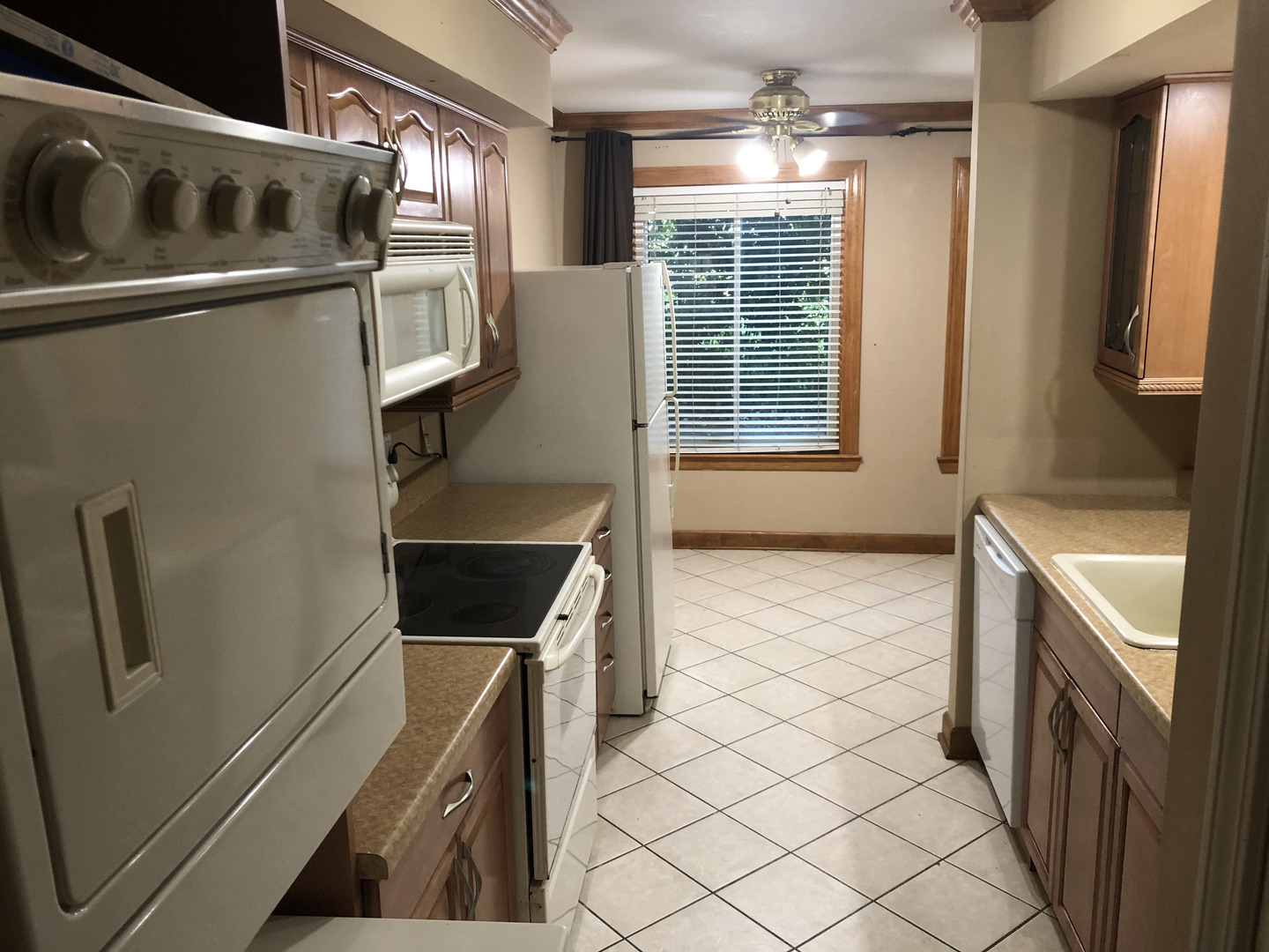 1194 Cove Drive, Prospect Heights, IL 60070