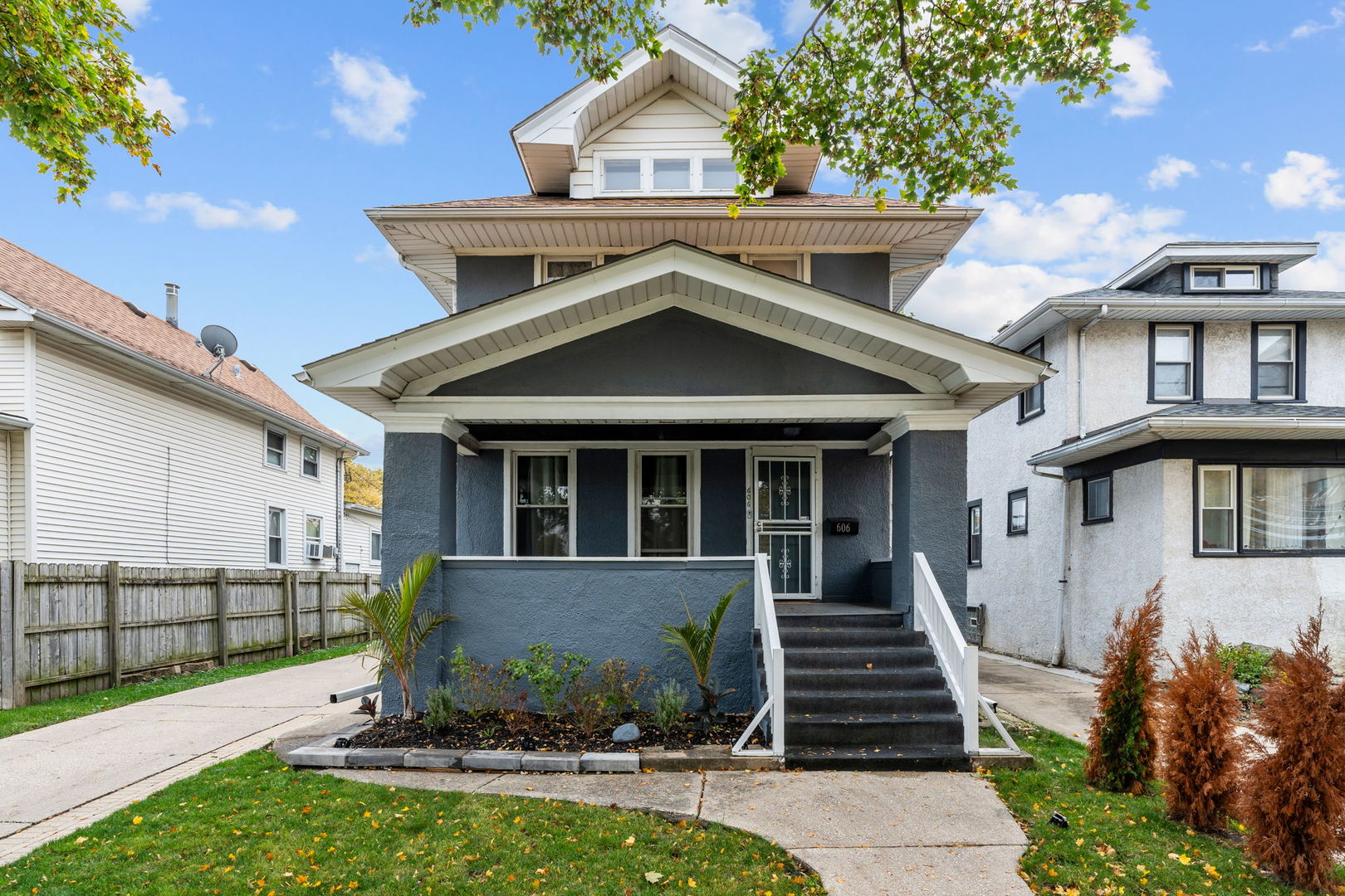 606 S 2nd Avenue, Maywood, IL 60153