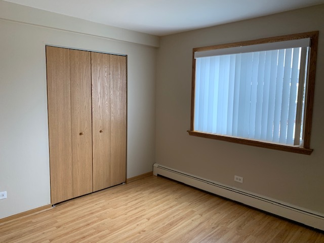 17220 71st Avenue #12, Tinley Park, IL 60477